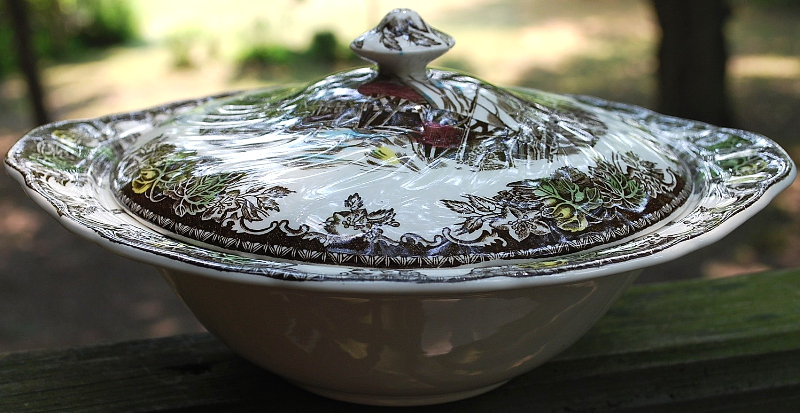 Vtg Johnson Bros COVERED BRIDGE FRIENDLY VILLAGE 10.25″ Covered Veg Dish ENGLAND