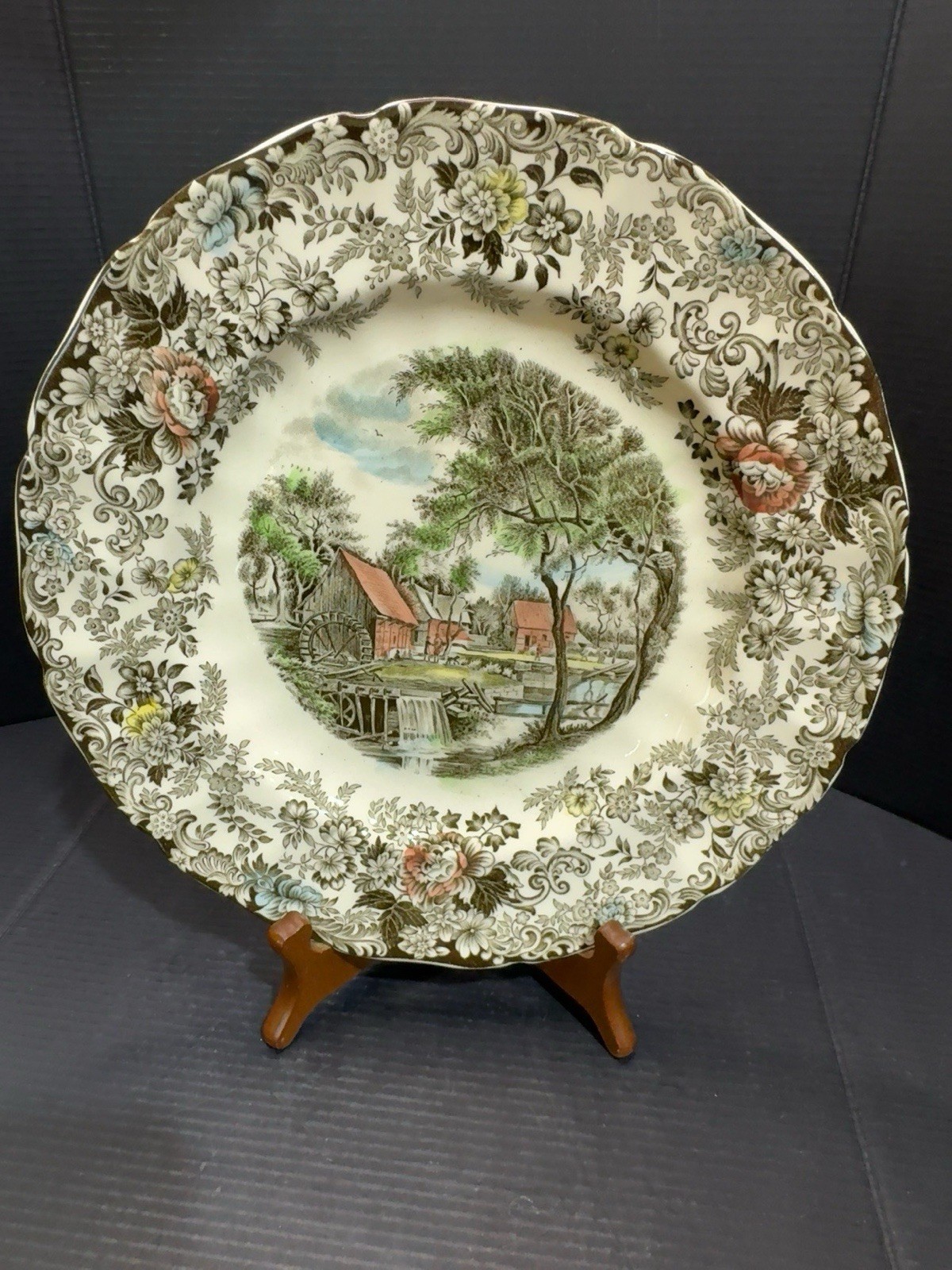 Johnson Bros Mill Stream Dinner Plate 10.25” Made In England Floral Transferware