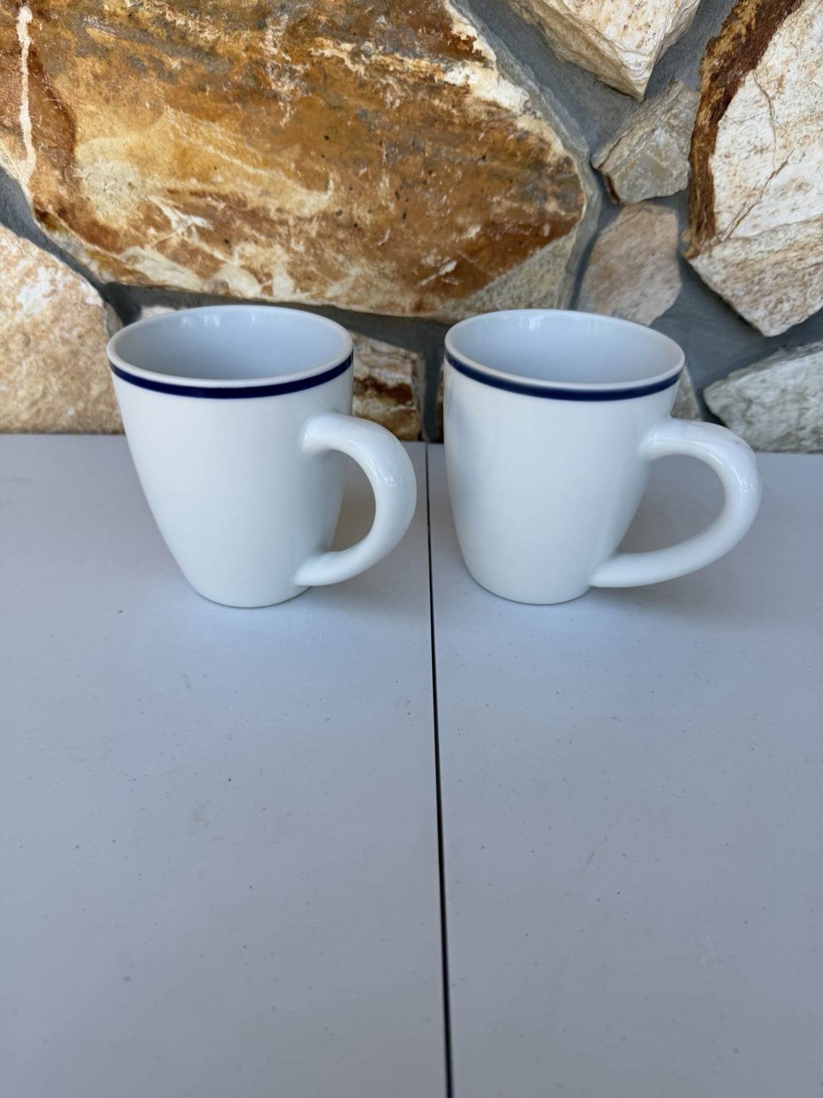 Set of 2 Oneida Maitre D’ Mugs – White Blue Band Styled Coffee Cups