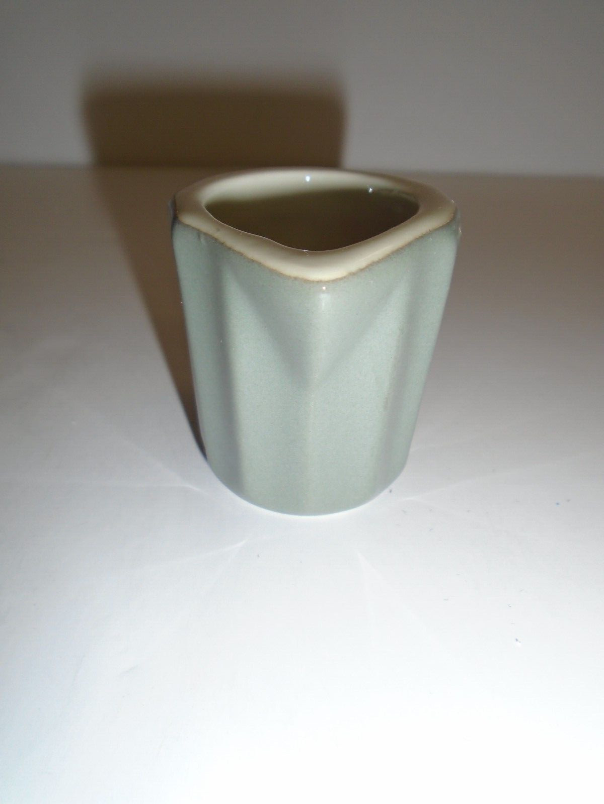 Vintage “HALL” 2″ RESTAURANT CREAMERS , “GRAY FLUTED” – Matched Set of (4), NOS