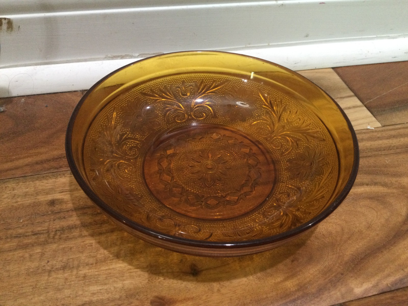 Indiana Glass Vtg Tiara glass Amber color 6.5” round bowl mint