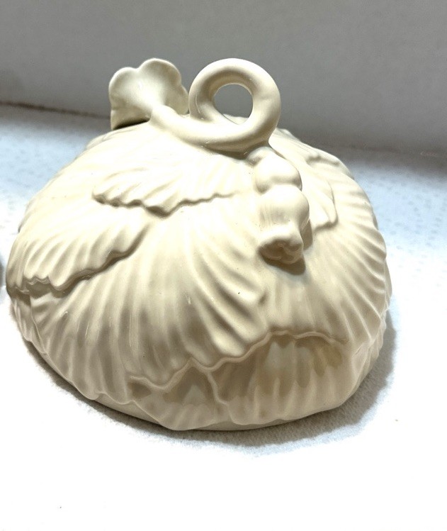 Silvestri Ceramic Butter / Cheese Dish With Cabbage Leaf Domed Lid 7”X 4.25”