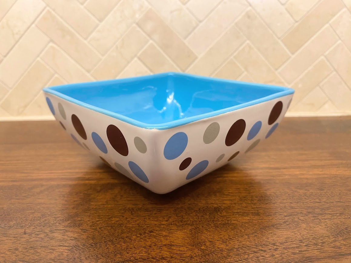 Need More Hershey’s Kisses Dish Bowl Blue White Polka Dots Candy Chocolate 5″x5″
