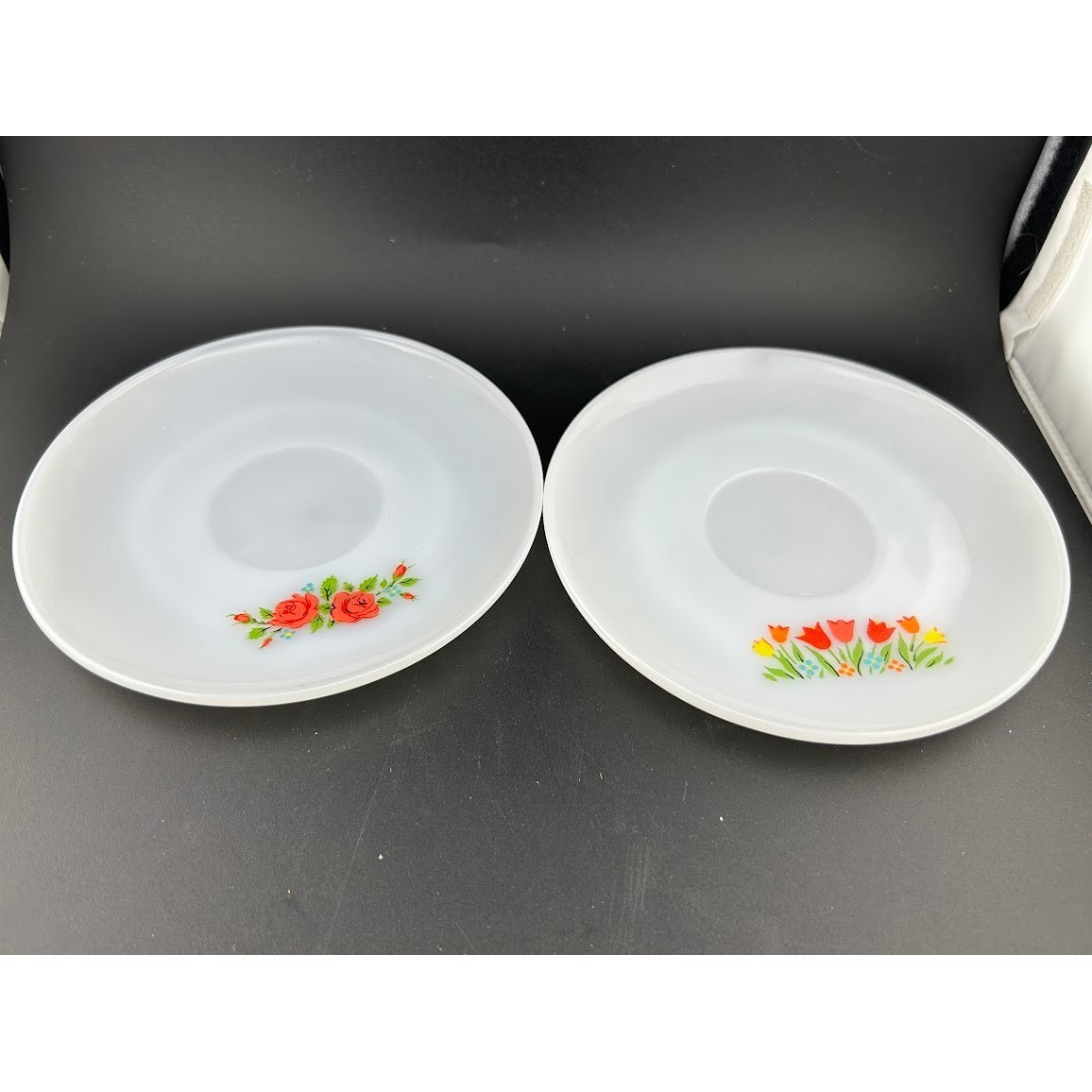 2 Vintage Anchor Hocking Fire King 6″ Plates Saucers