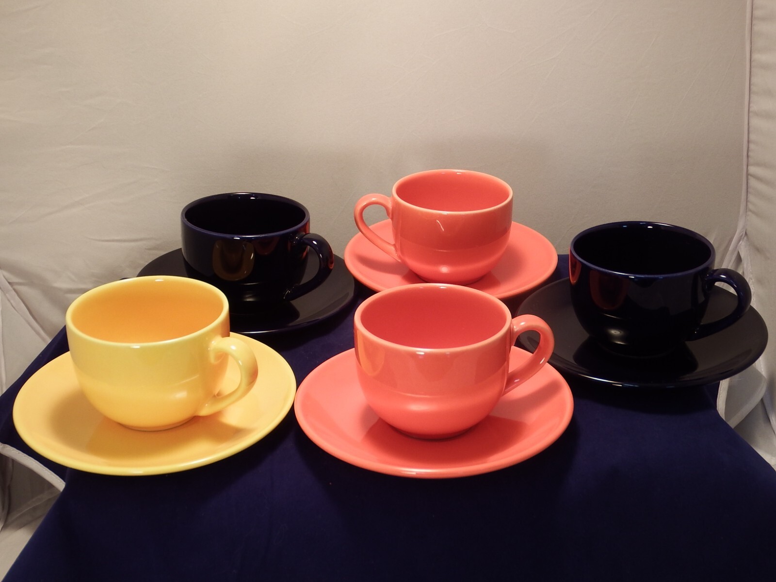 VISTA ALEGRE KERATABLE COBALT BLUE YELLOW ORANGE (5) CUPS & SAUCERS EXCELLENT