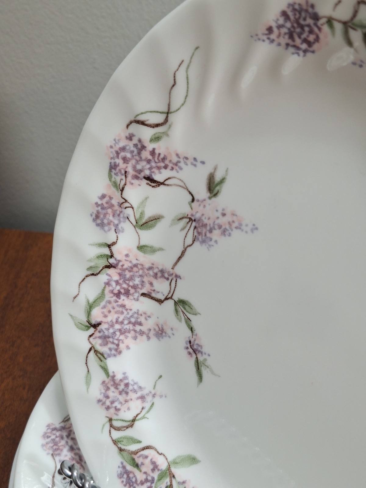 Vtg Corelle Set Of 4 Wisteria Salad Plates Lilac Purple 7.25 Inch Cottagecore