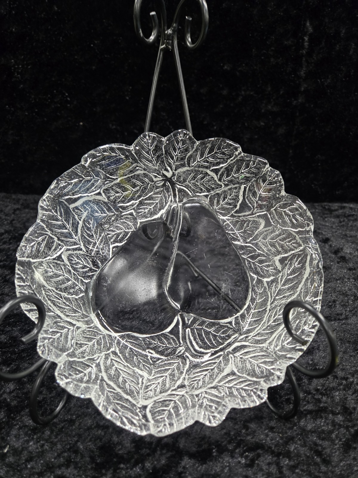 Vintage Glass Embossed Pears and Leaves Pattern Fruit Bowl