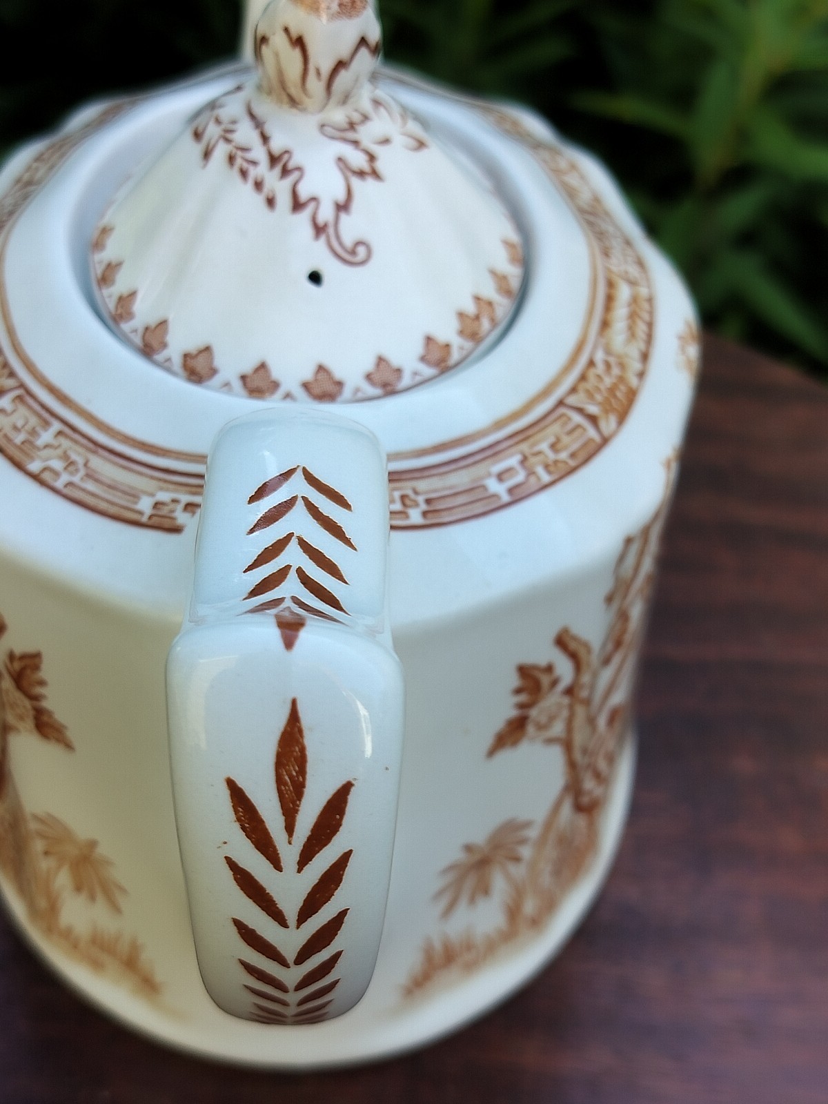 VINTAGE Mason BROWN QUAIL TEAPOT BROWN AND WHITE STONEWARE TEAPOT WILDLIFE