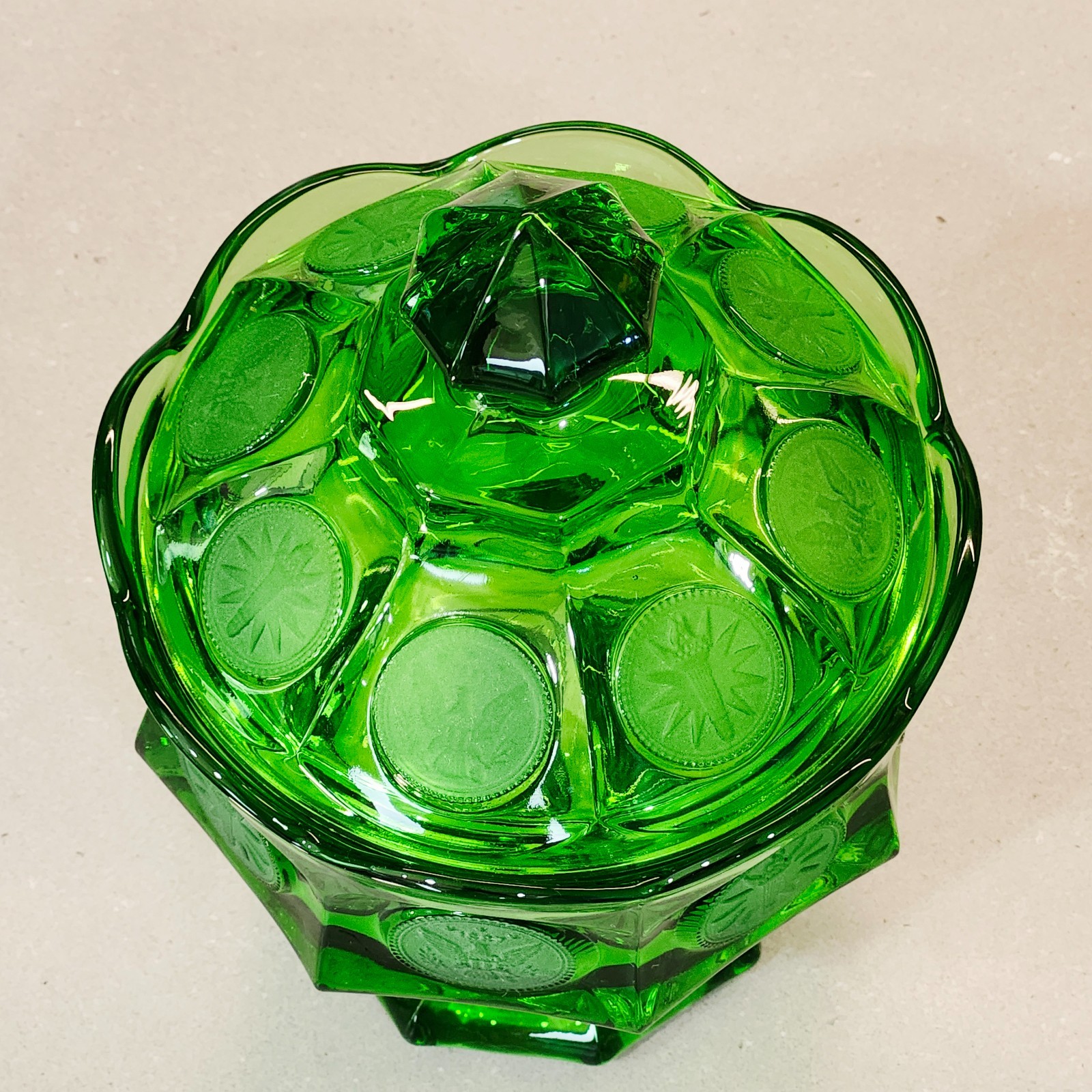 Vintage Fostoria Emerald Green Coin Glass 8.5” Tall Pedestal Covered Candy Dish