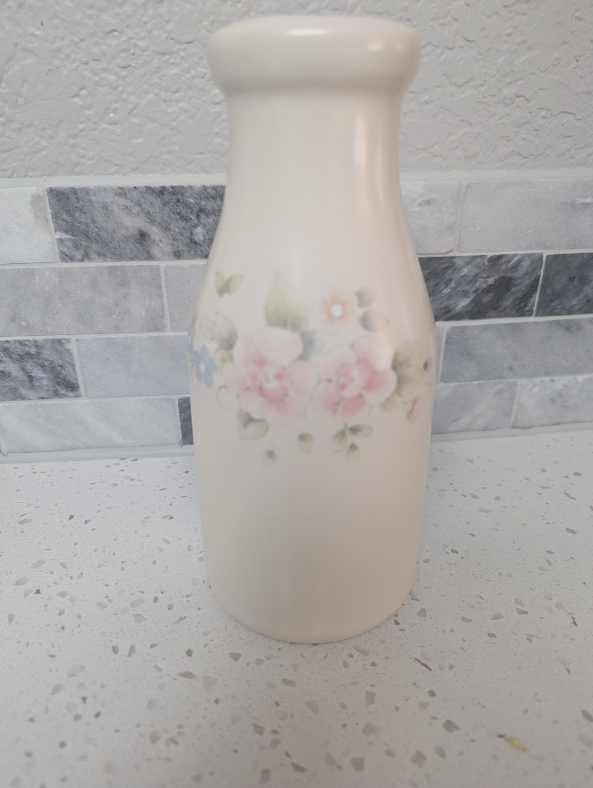 Pfaltzgraff Flower Vase, Tea Rose Pattern, Kitchen and dining room