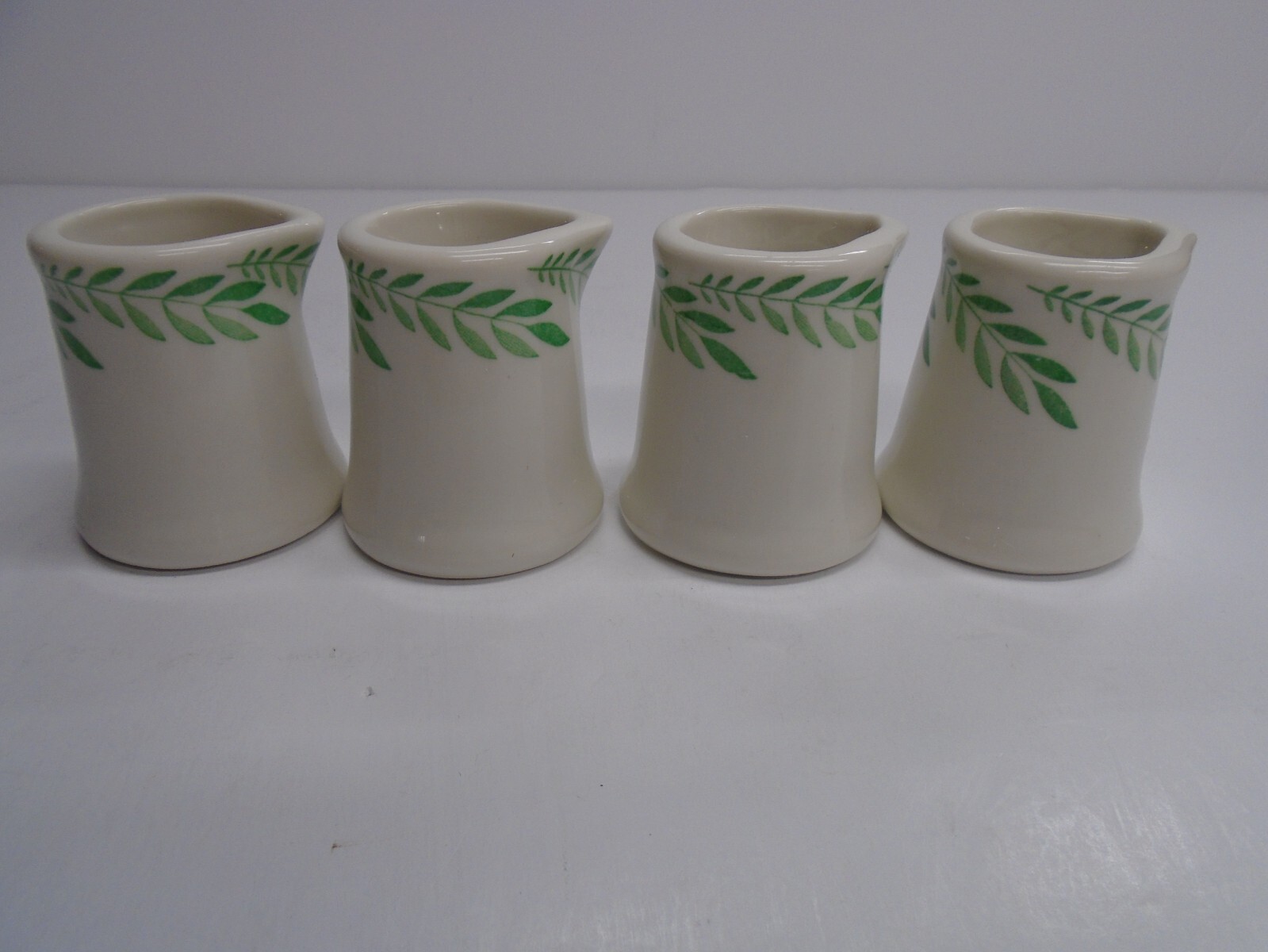 Vintage 1 OZ. RESTAURANT CREAMERS – “FERN” DESIGN – Matched Set of (4) – NOS