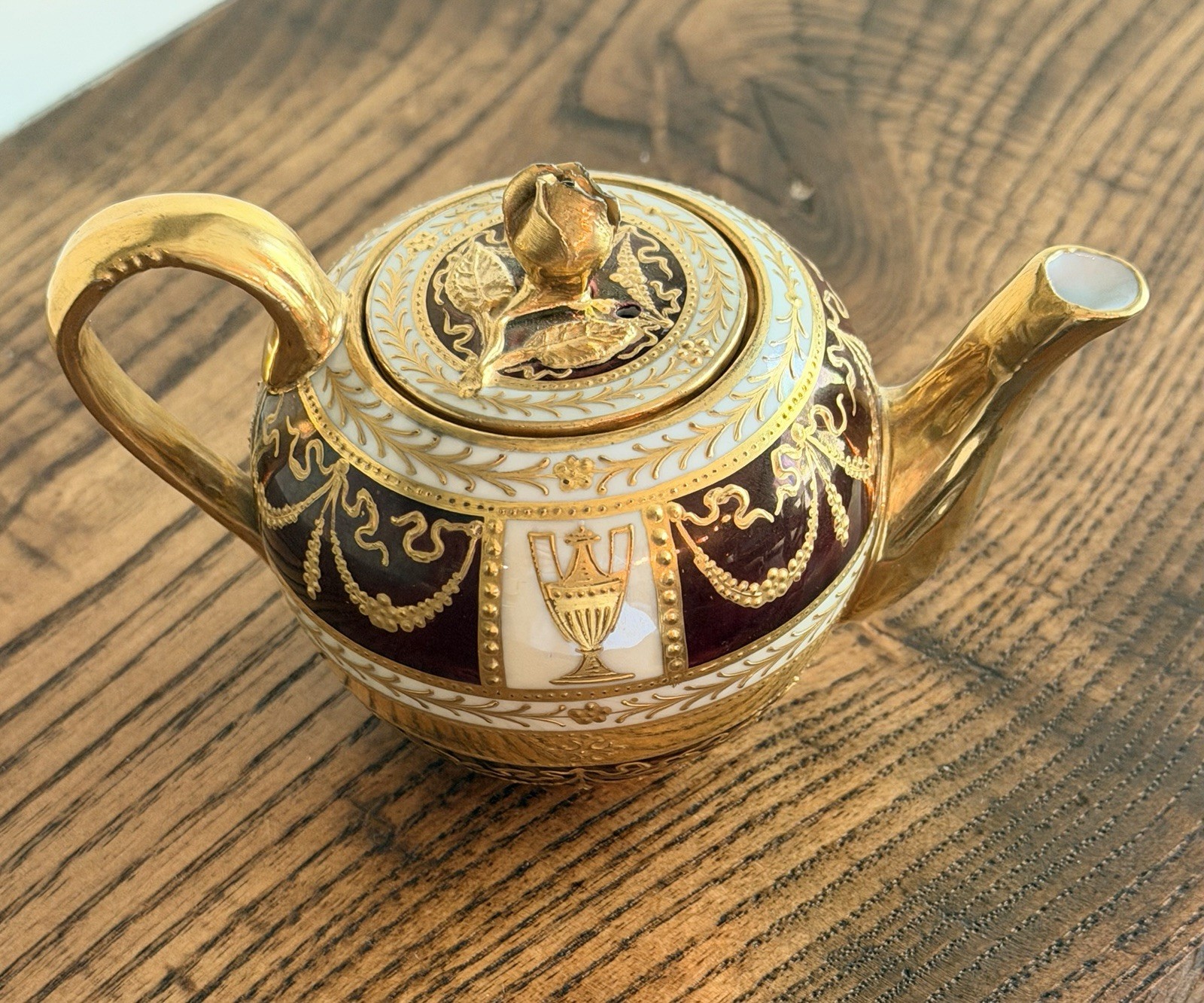 RICHARD KLEMM-Dresden Small Neoclassical Gilded Teapot with Rose Finial C 1910