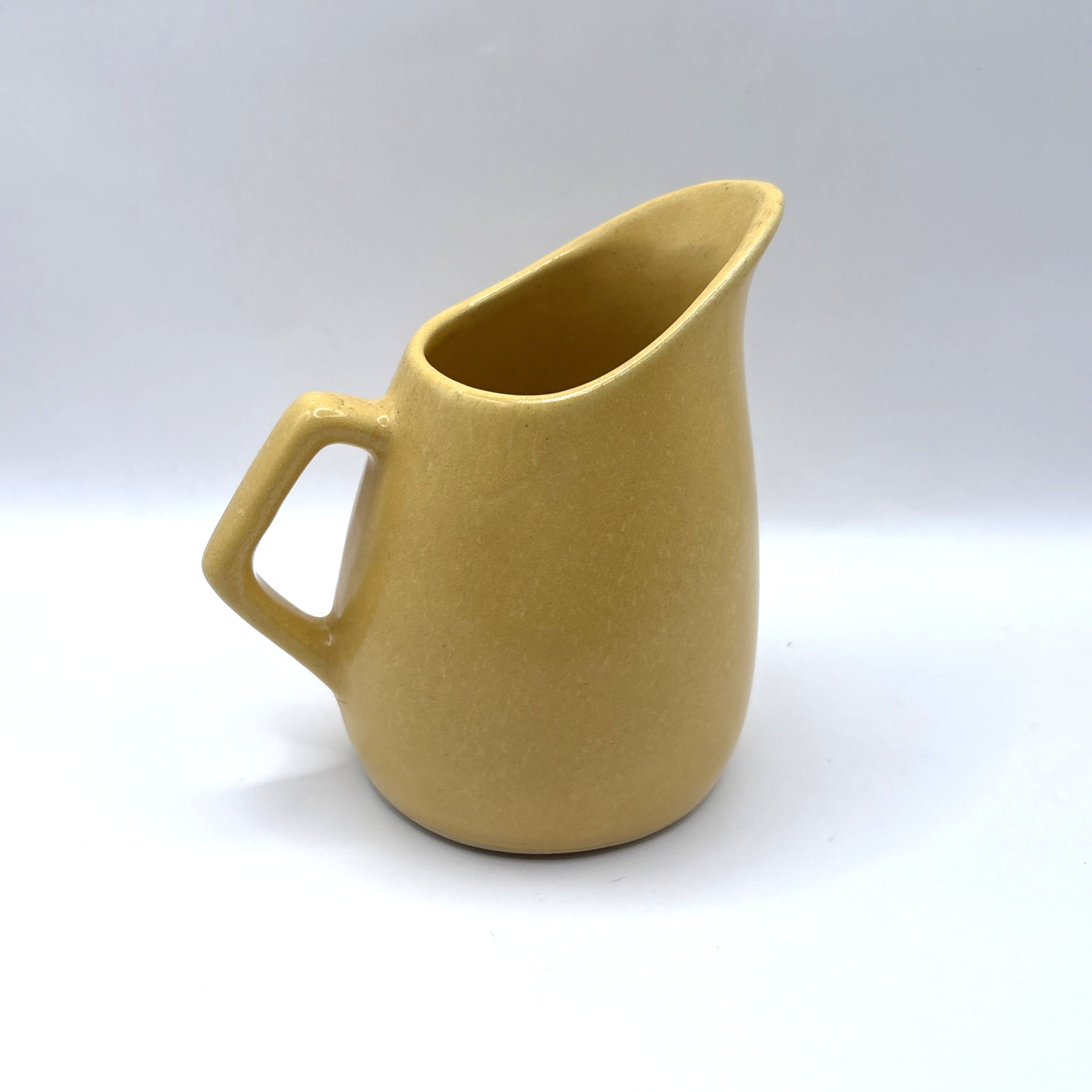 VTG Retired La Solana Yellow Creamer 4.75 ” Pottery made in Scottsdale AZ 1950s