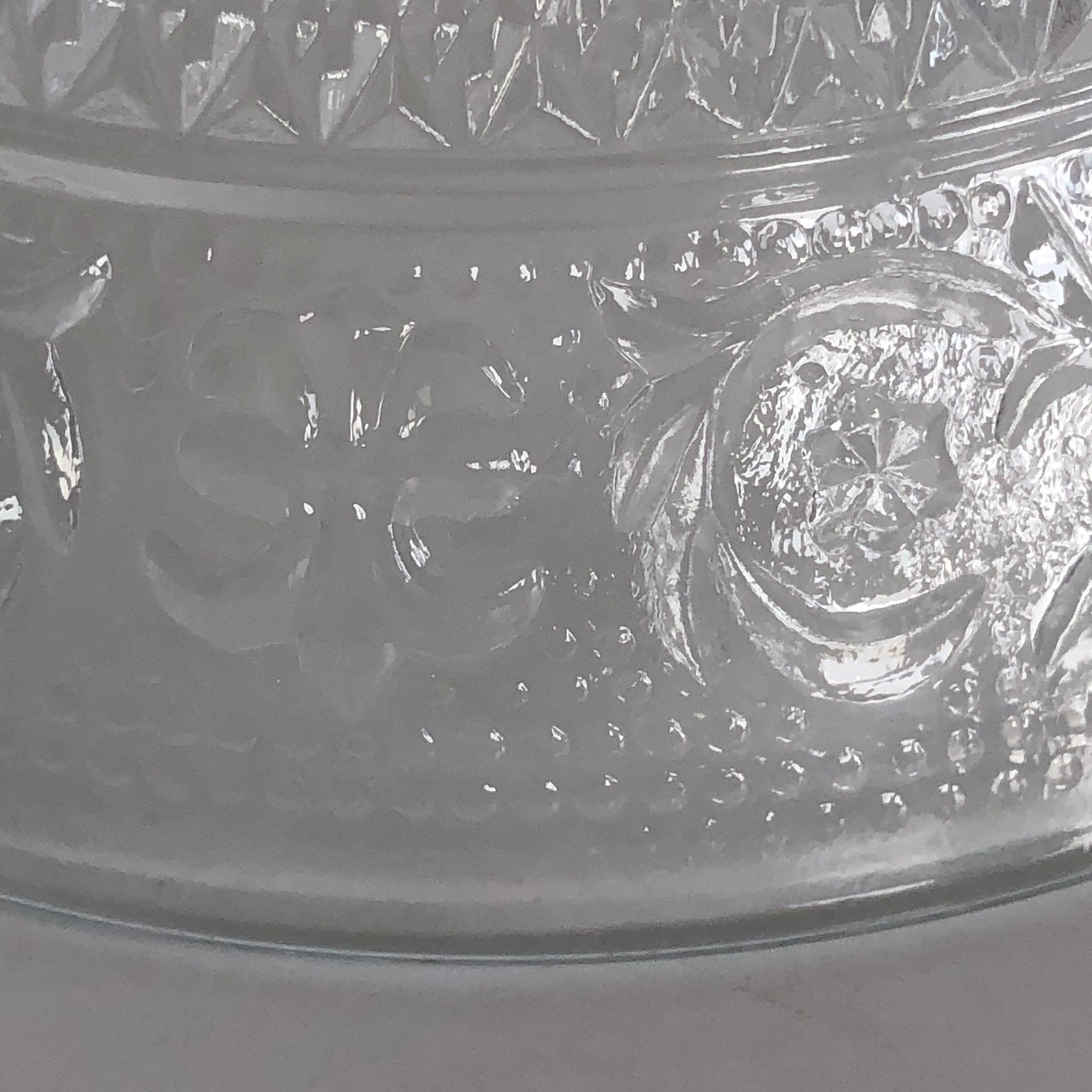 Vtg KIG Malaysia Crystal Sandwich Fleur de Lis Pattern Bowls 5 3/8″ Clear Set 2