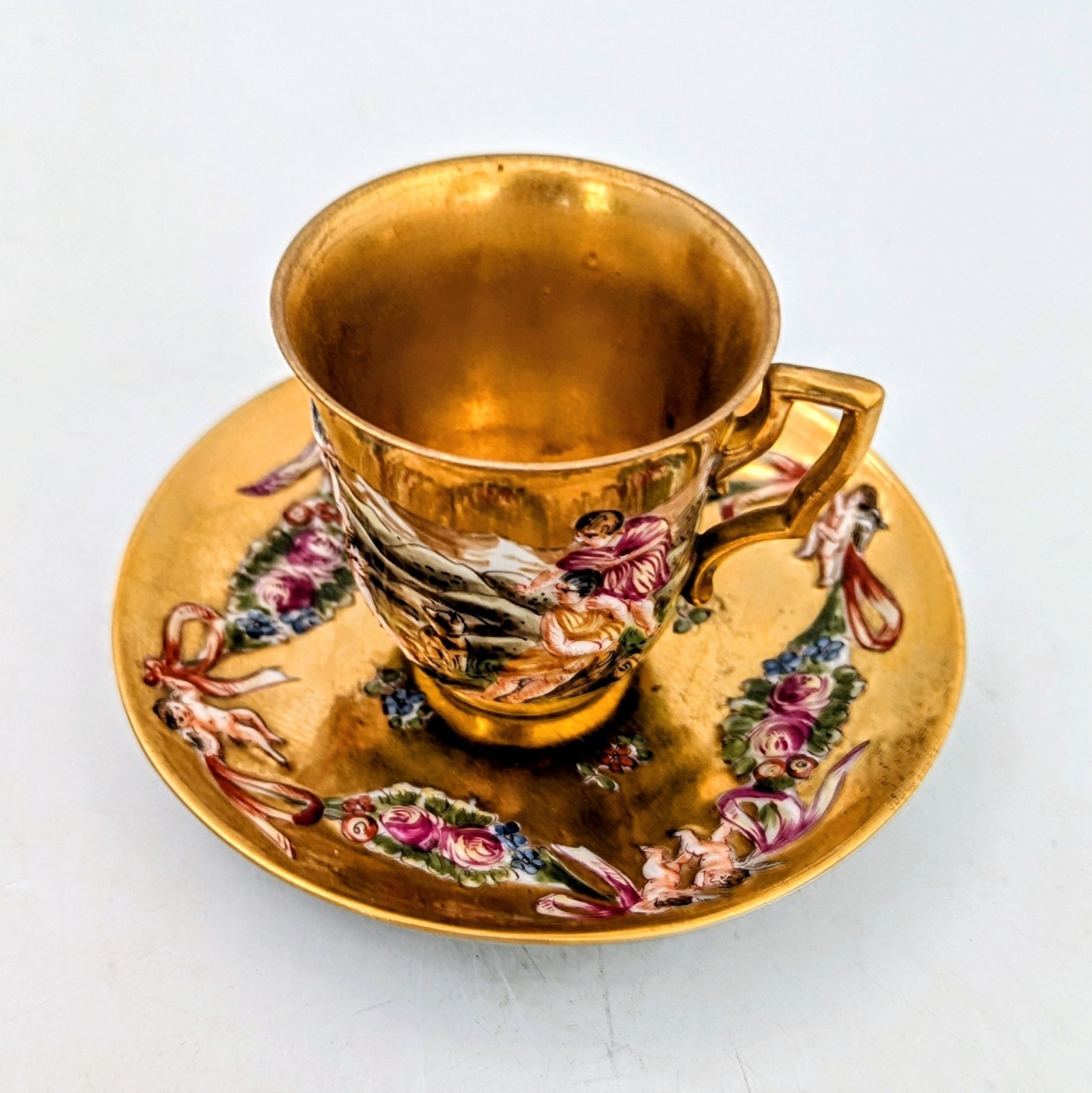Antique 19th Century Gold Capodimonte Cherub Design Demitasse Cup Saucer N