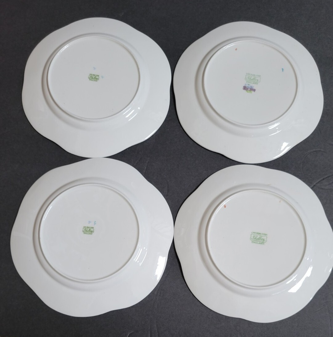 7 SHELLEY England BLUE ROCK Dainty Blue Flowers ~ 7″ Salad PLATES