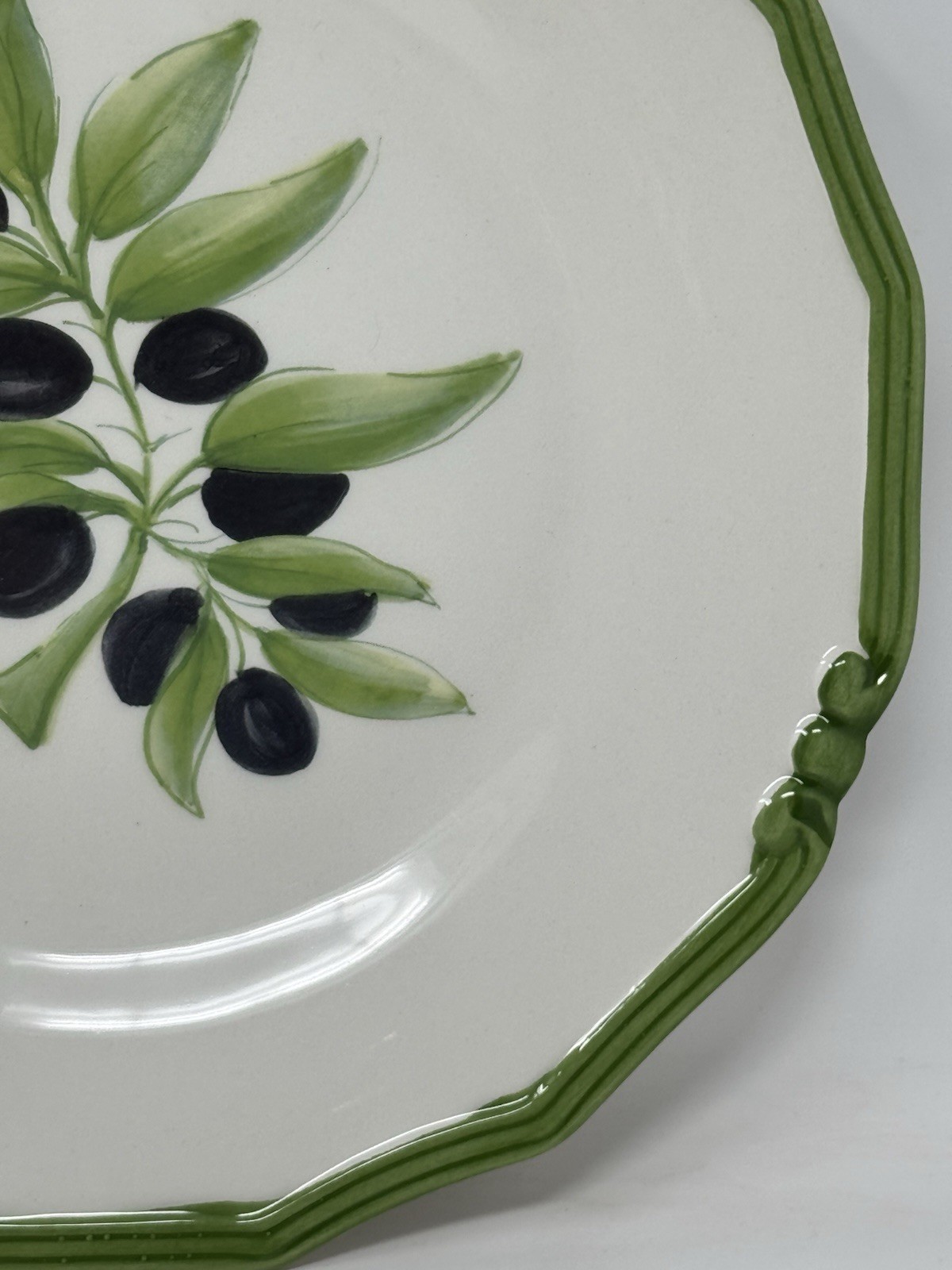 Italian Olive Dinner Plates Set of 2 | Green Rim | Made in Italy ceramica cuore