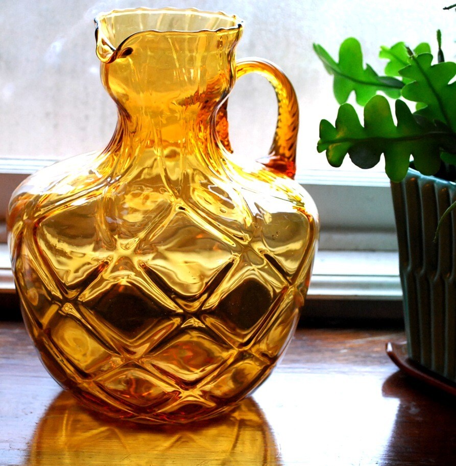 Rare EMPOLI PITCHER 1960s AMBER GLASS OPTIC DIAMOND Hand Blown 10″ Twist Handle