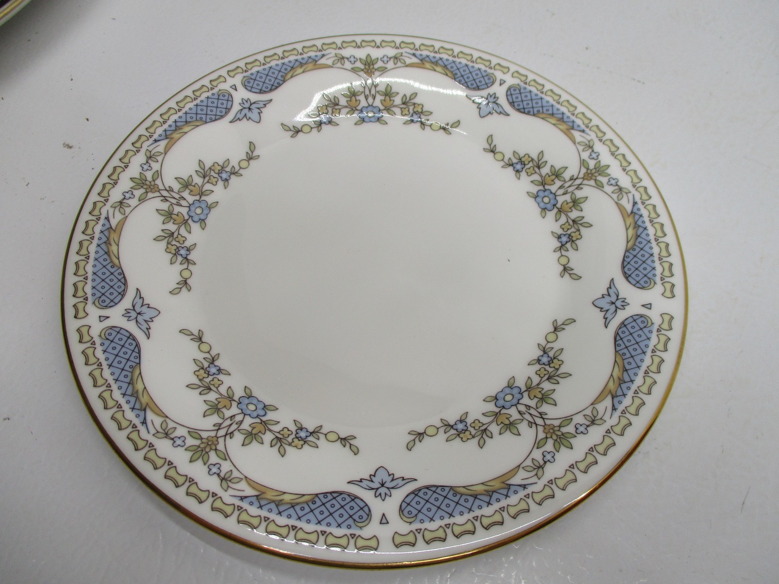Vintage Mismatched China Dinner Plates & Bread Plates ~ 8pcs-Beautiful-Colorful