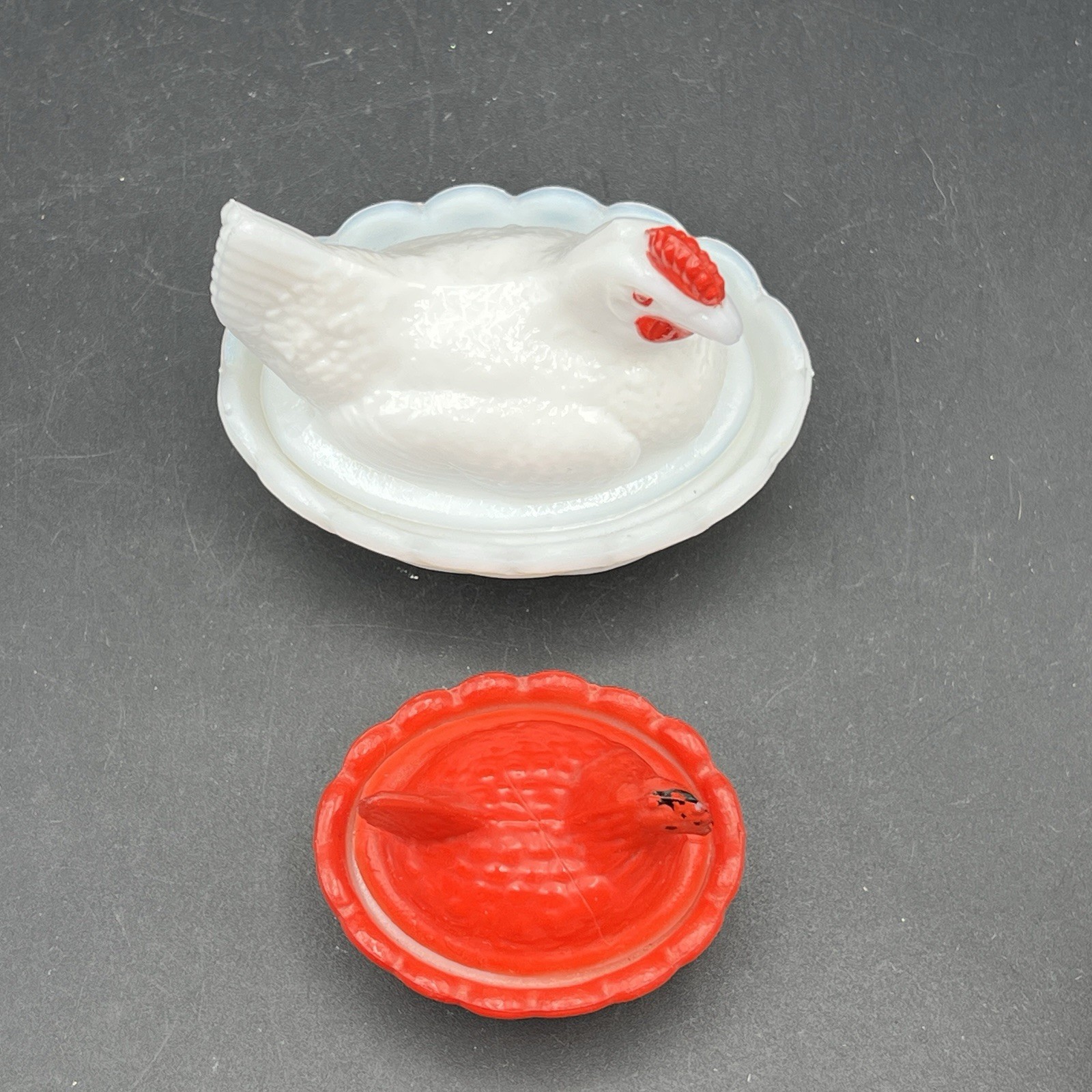VTG Westmoreland Hen on Nest Covered Dish White Red Milk Glass Set Of 2