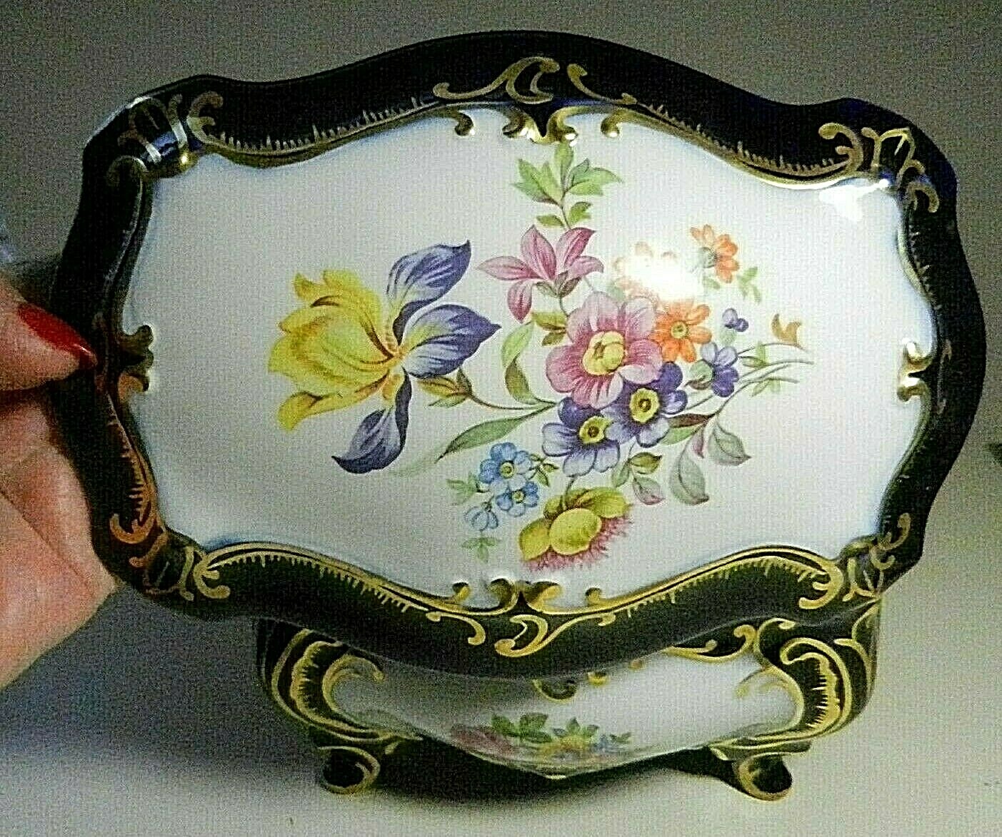 1934 J L MENAU Echt Kobalt Blue Footed Trinket Box with Lid-Von Henneberg-9876/1