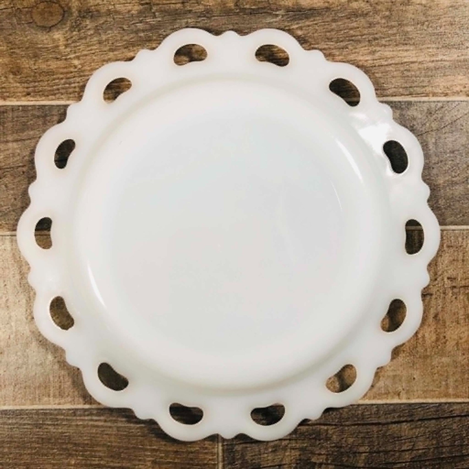 Vintage Anchor Hocking Milk Glass Open Lace Heart Border Plates Set of 5