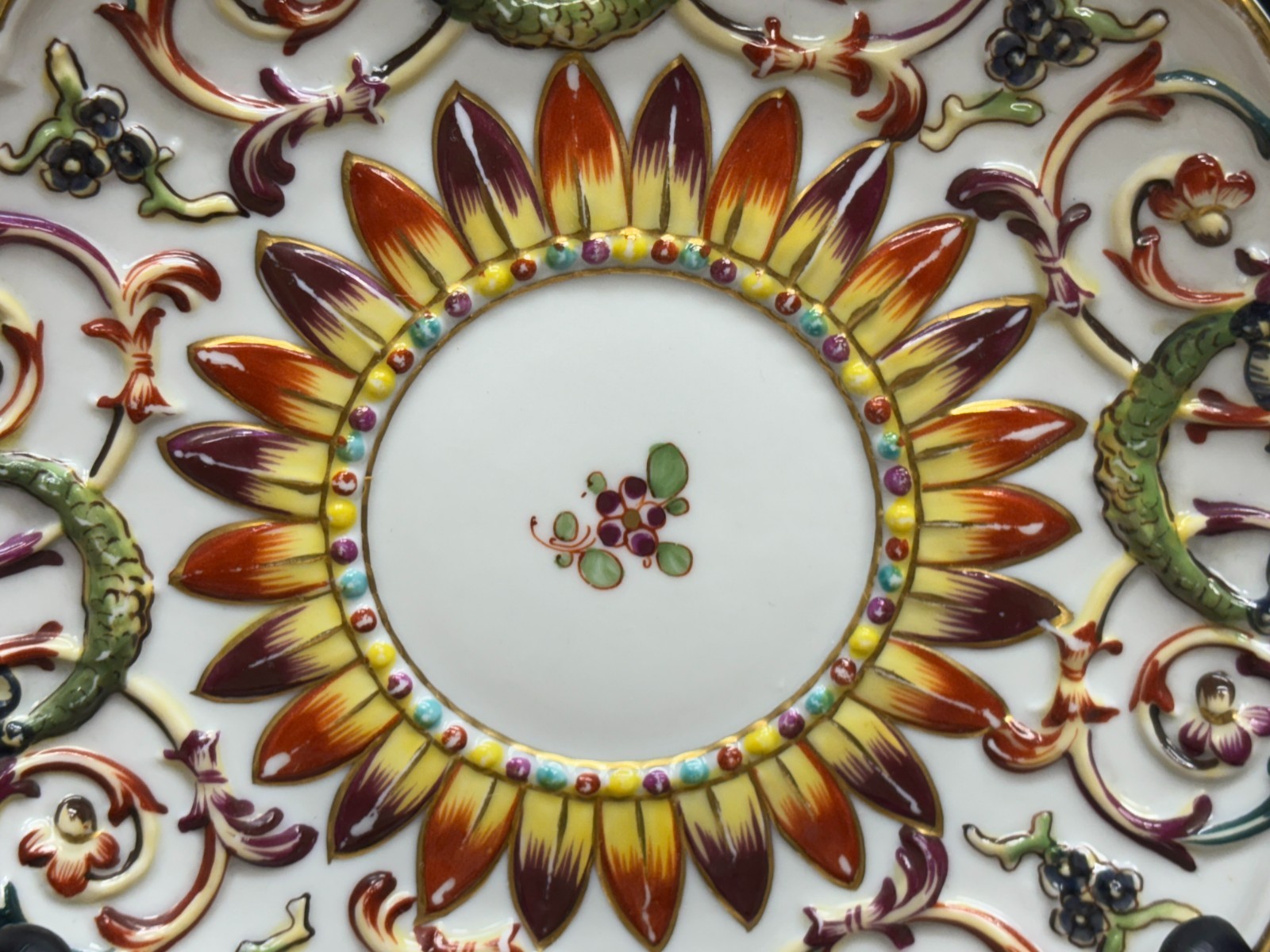 Capodimonte “CHERUBS” Antique Porcelain ~ Set of 4 ~ Dessert Plates ~ 5 3/4″