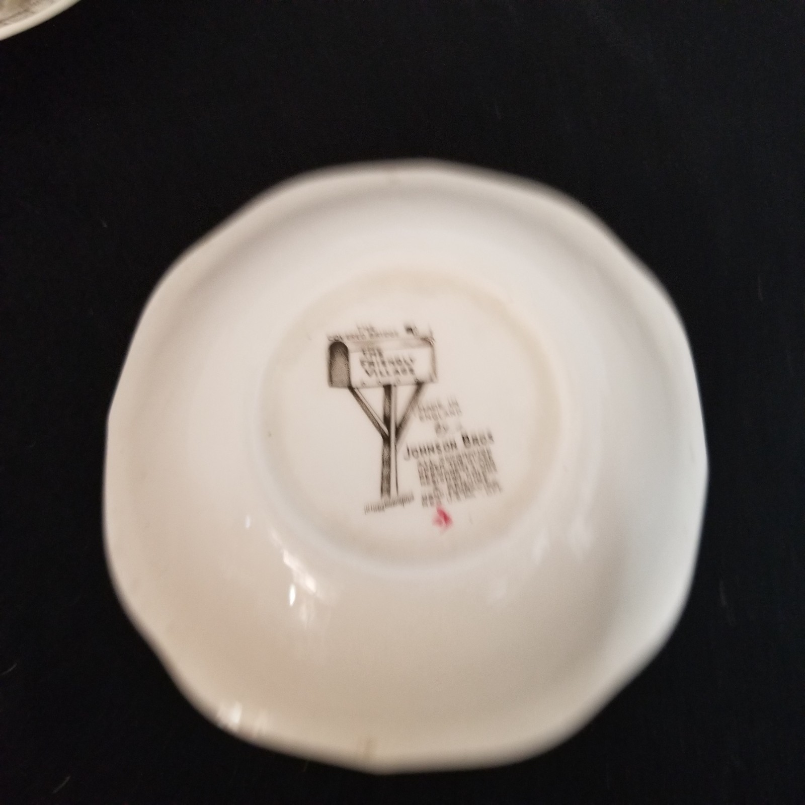 Six 6 1/4″ Johnson Bros Friendly Village Covered Bridge Cereal Fruit Bowls