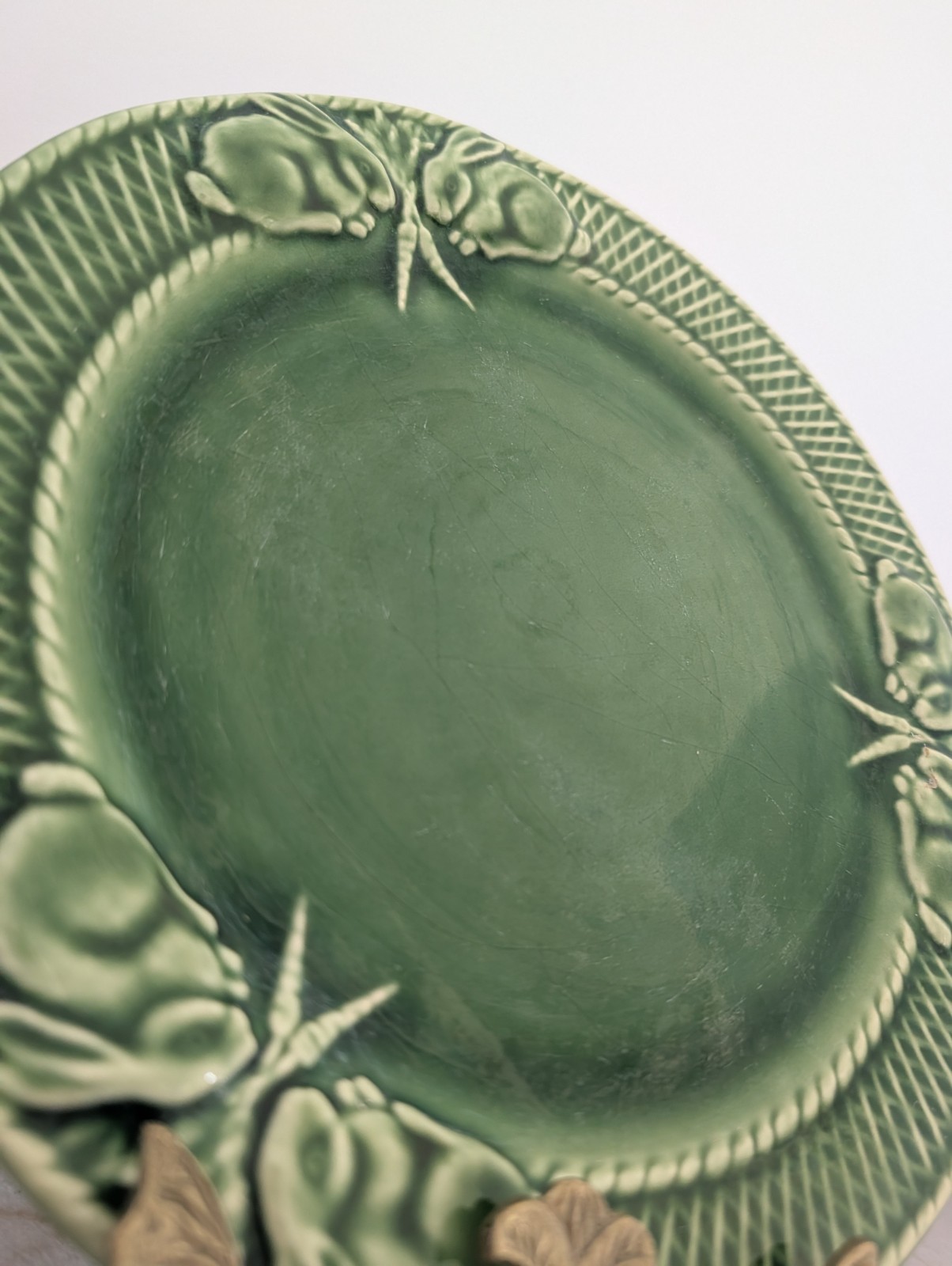 Vtg Bordallo Pinheiro Rabbit Green Dinner Plate 10.25″ Set Of 2 Read Description