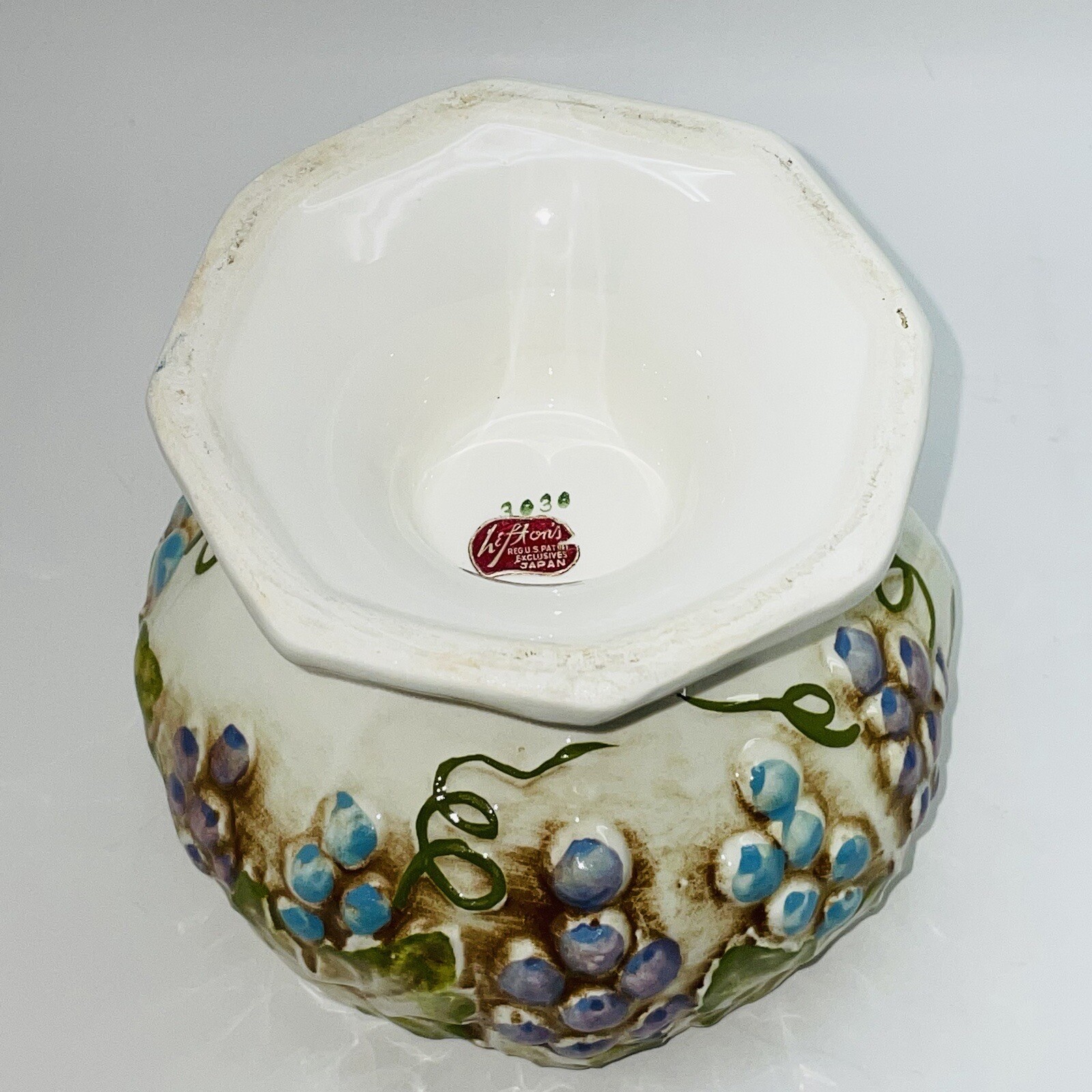 LEFTON’S Lidded Embossed Grapevines Pedestal Candy Dish VTG #3030 7.5” Tall