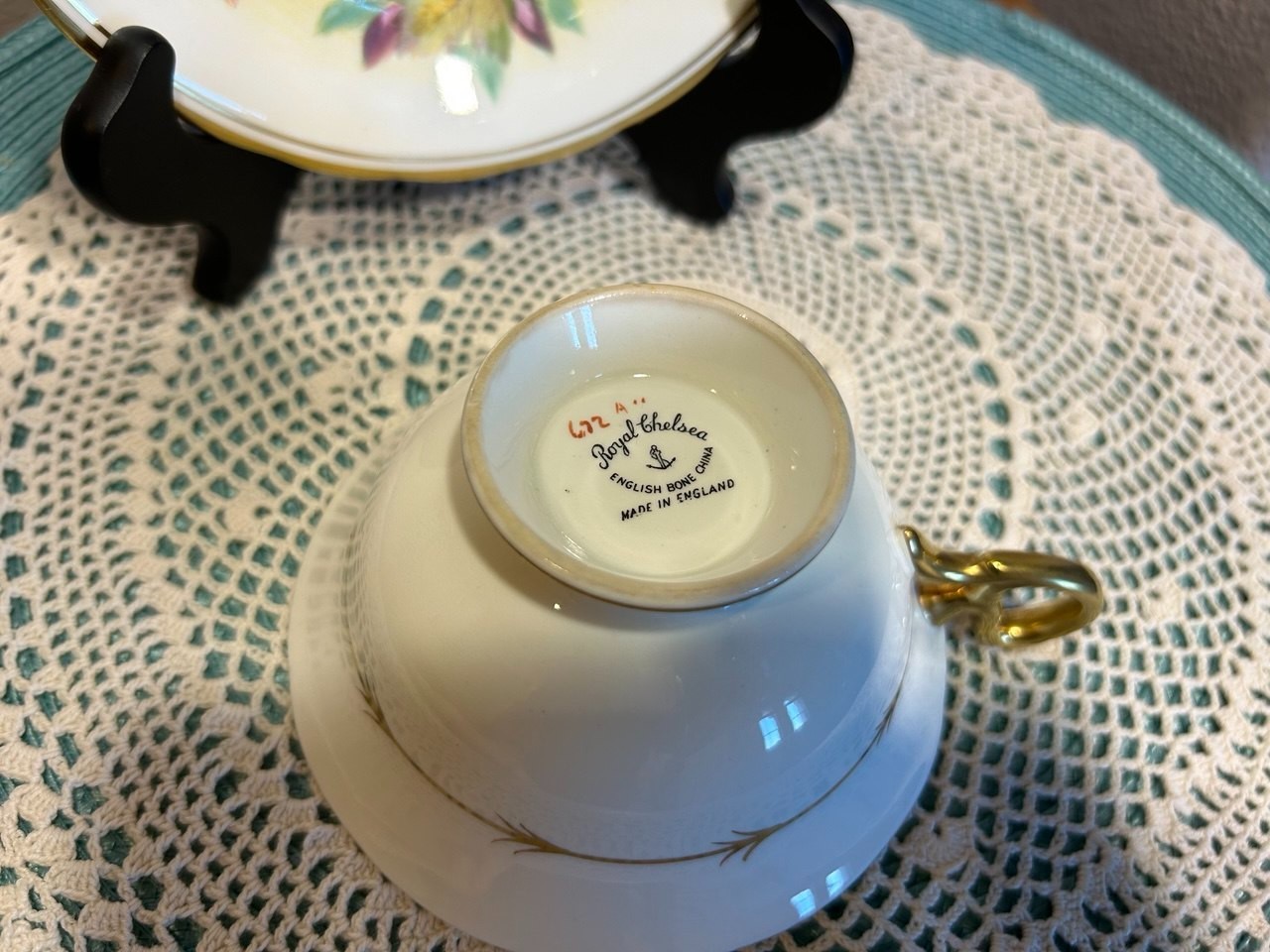 VTG Royal Chelsea Teacup & Saucer matched Set signed F. Key hand painted 1940 s