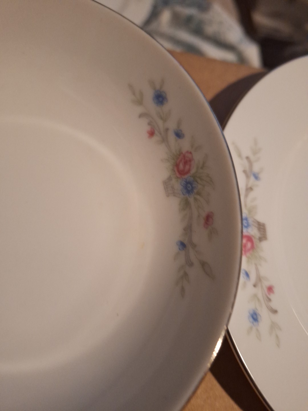 Florenteen Fine China Fantasia Japan Soup Bowls 5.5in & Saucers 6.5in Set of 4