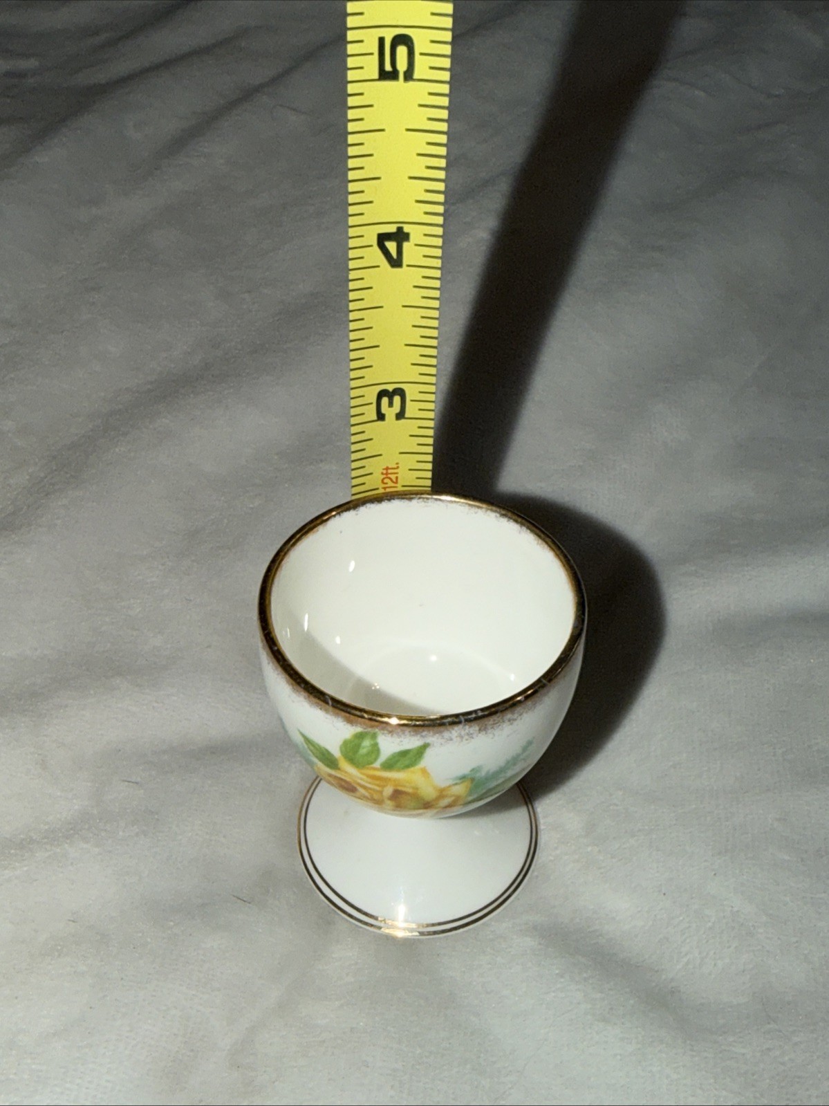 Royal Albert Yellow Tea Rose Egg Cup Bone China England Mint Condition
