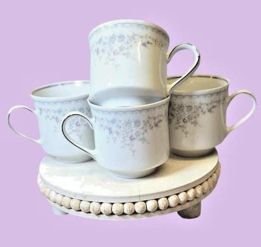 Vintage Johann Haviland Royal Lace Pattern Fine China Tea cups set of 4Coffee 4