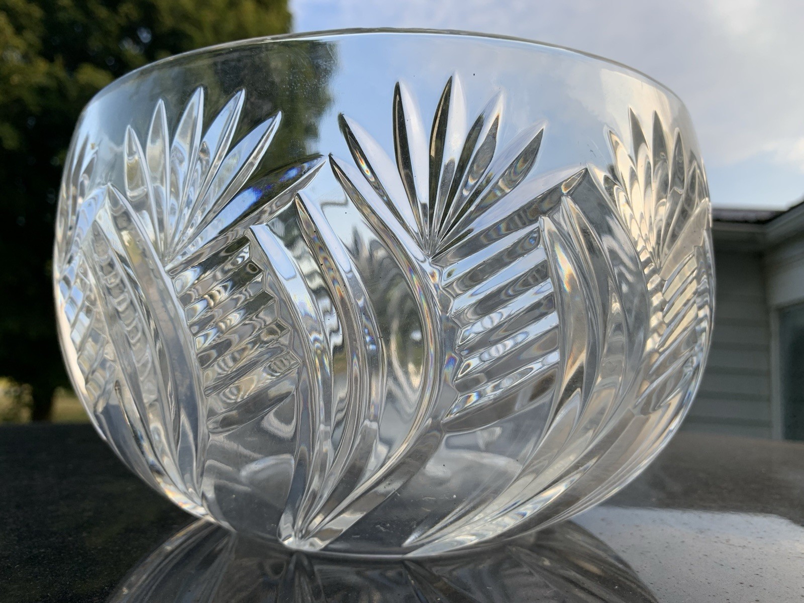 Stunning Crystal Glass Bowl 9″ wide Very Heavy, Pineapple Top-Rib, Unmarked