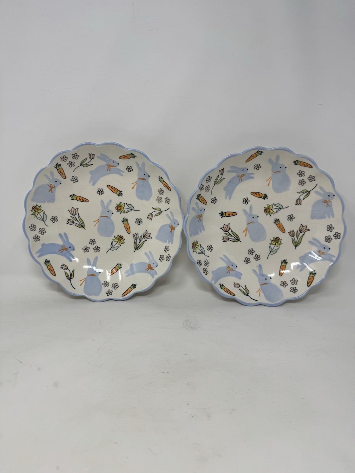 2 Potter’s Studio Blue Easter Bunny Floral Scalloped 8.5″ Pasta Bowls springtime