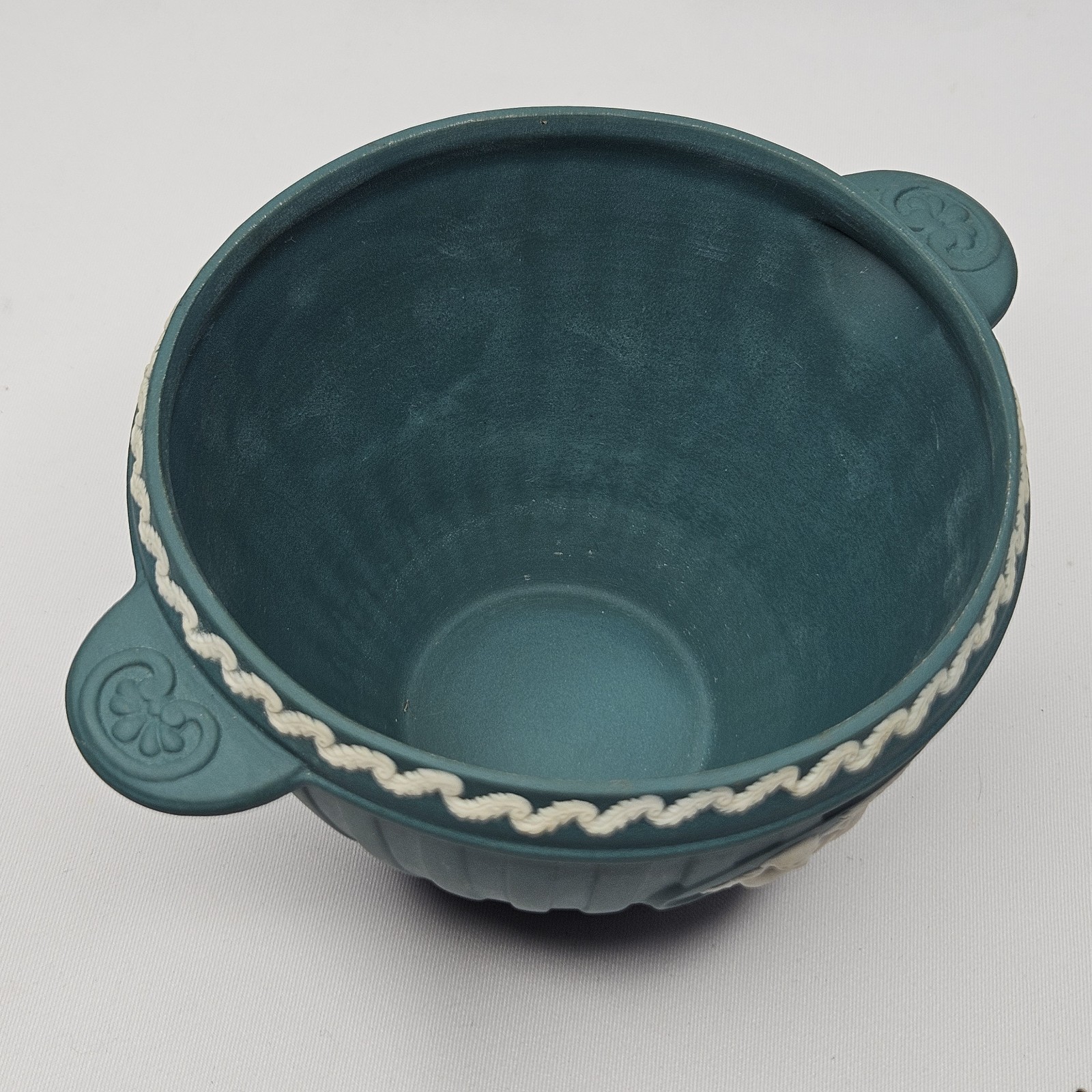 4.5″ Wedgwood Jasperware Spruce Green Handled Bowl – Cherubs & Bacchus – 1997