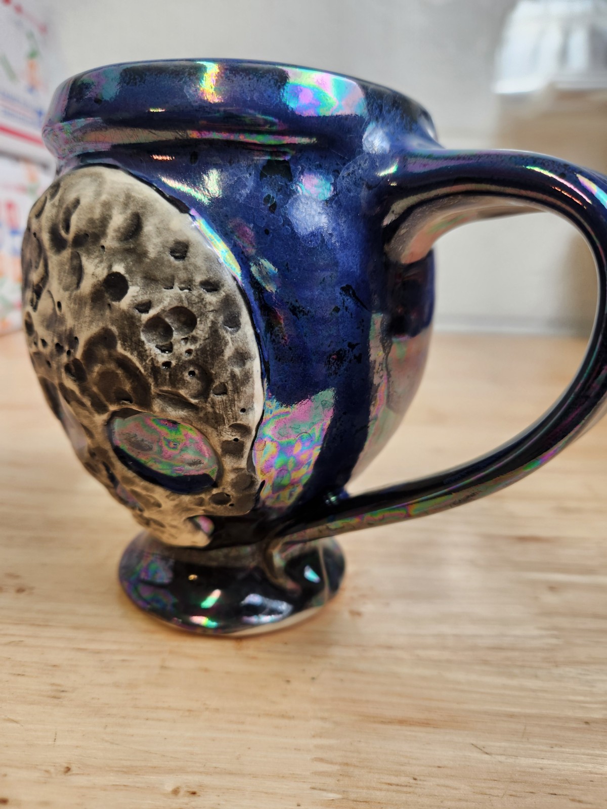 Scrimshaw Pottery Gaboury Ceramic Mug Metallic Glossy UFO Alien Skull Moon