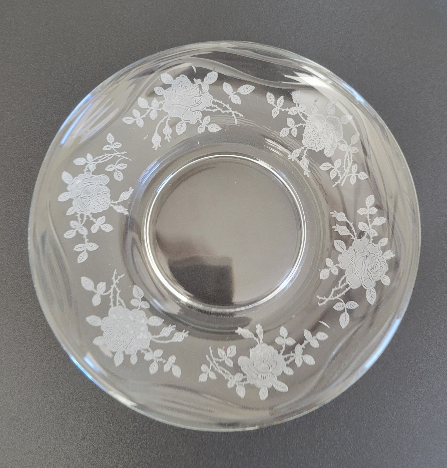 Set of 5 Fostoria Willowmere 6″ Etched Rose Elegant Glass Bread & Butter Plates