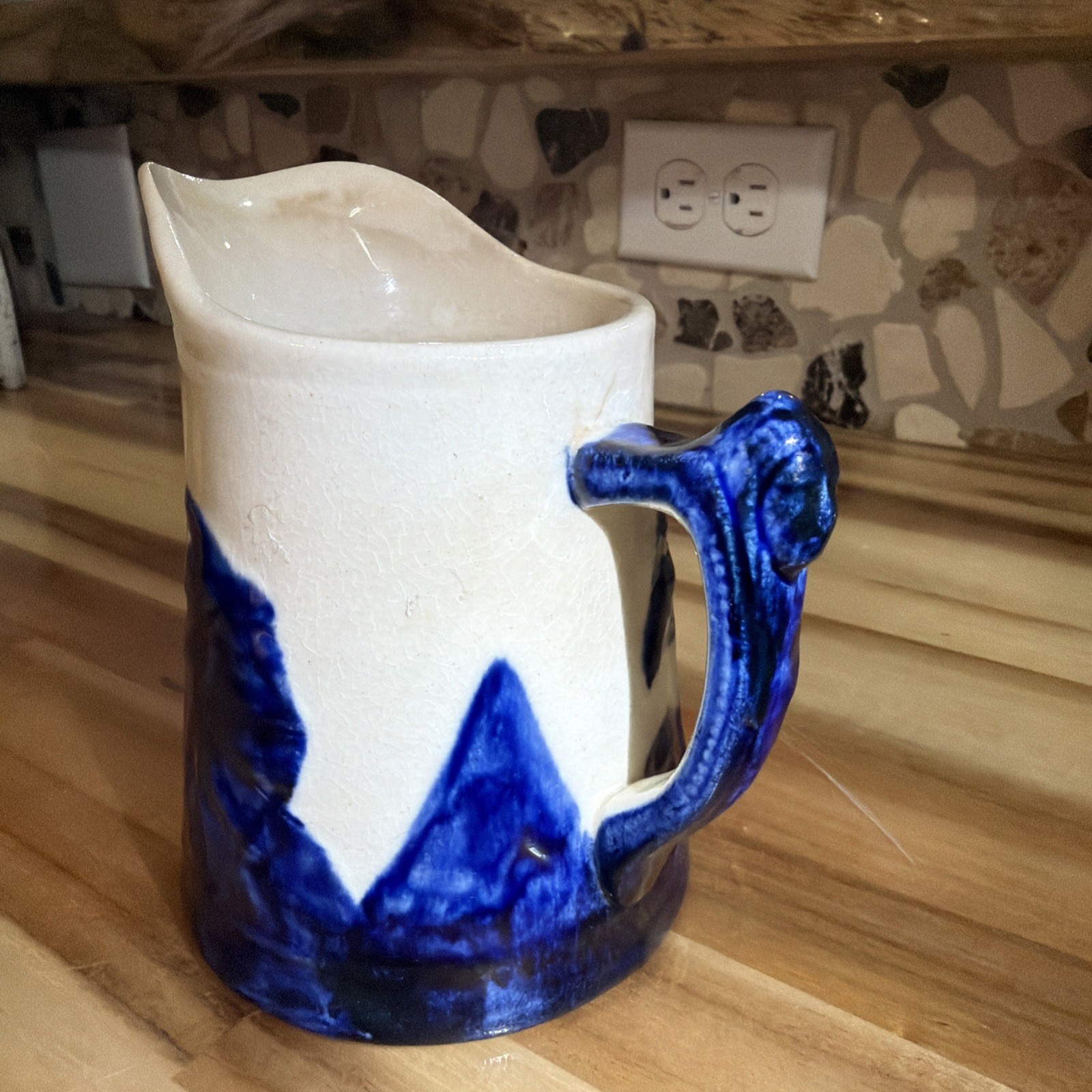 Original OLD SLEEPY EYE PITCHER MONMOUTH, IL POTTERY 5” TALL BLUE AND WHITE