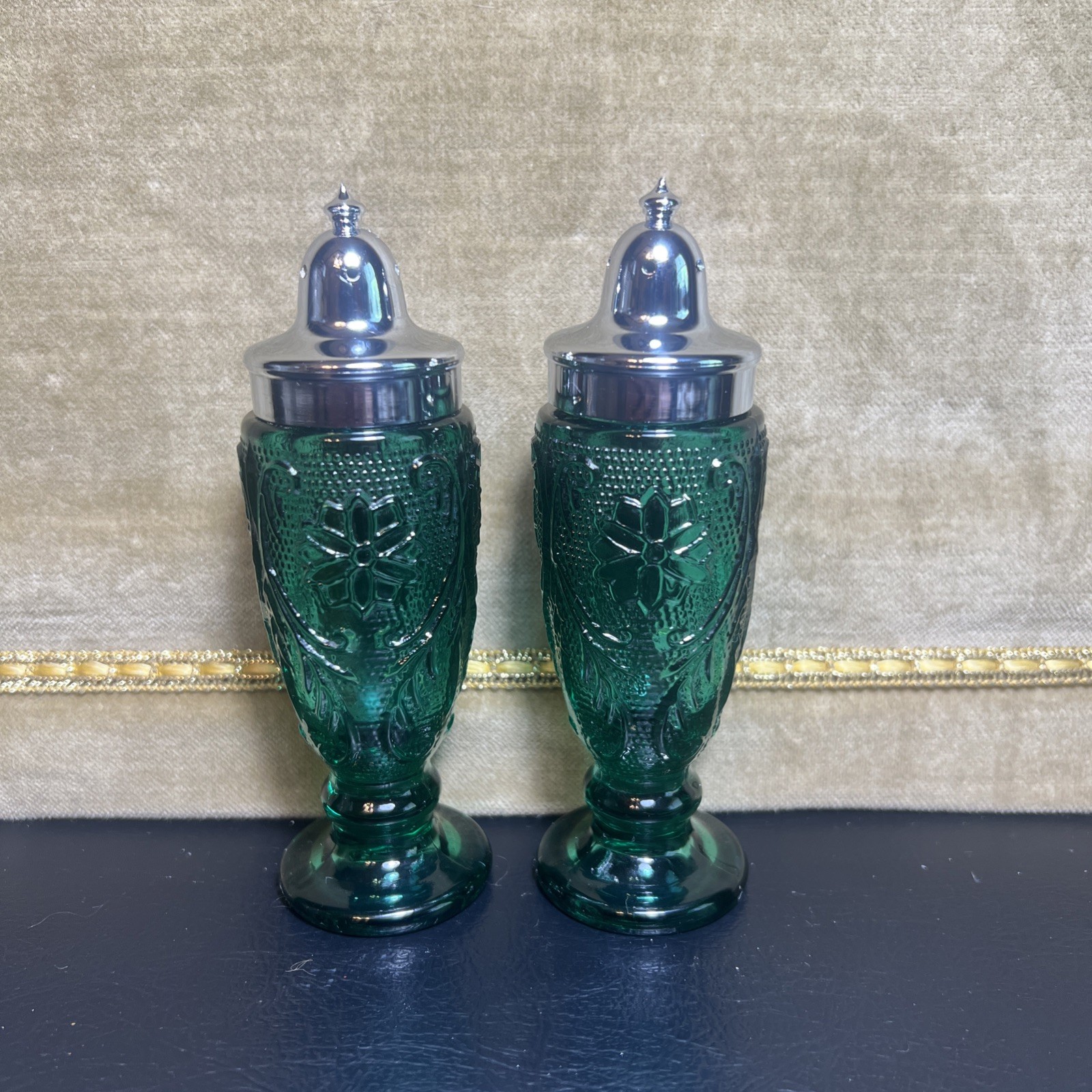 Indiana Glass Tiara Sandwich Pattern Spruce Green Vtg Salt Pepper Shaker Set