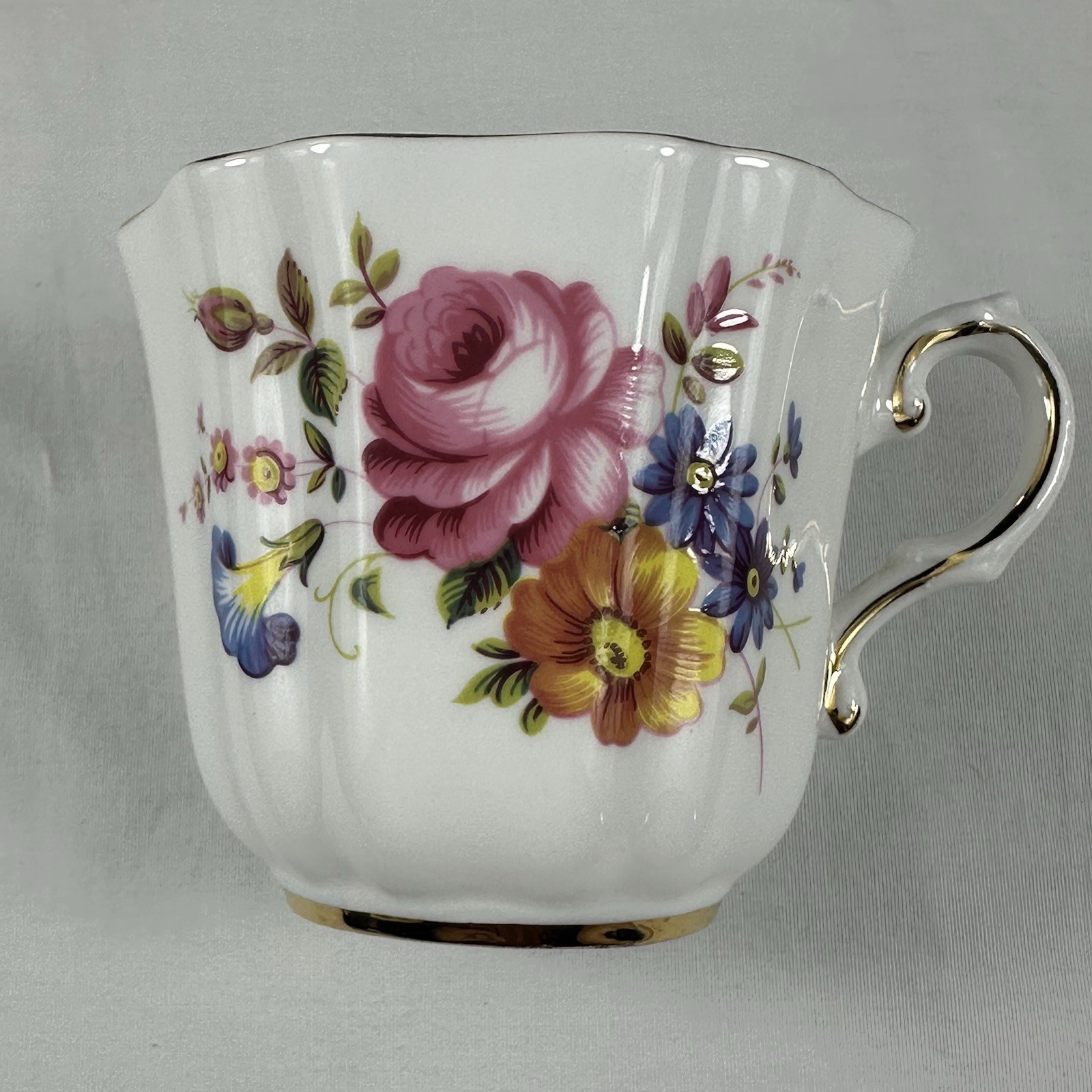 Royal Grafton Pink Rose Teacup Saucer Set 1517 Bone China England Cottagecore