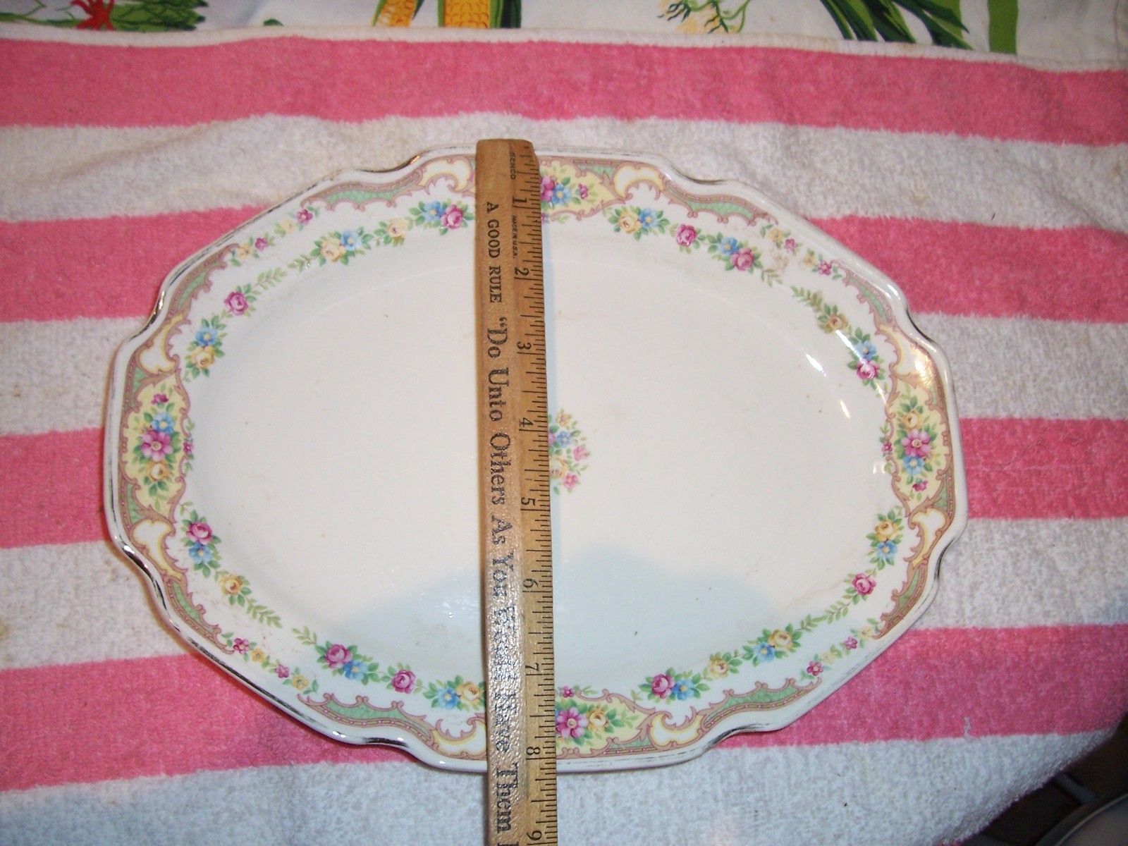 Vintage Ceramic / China Oval Dish / Platter / Tray , 11 x8x1 Inches, Kitchenware
