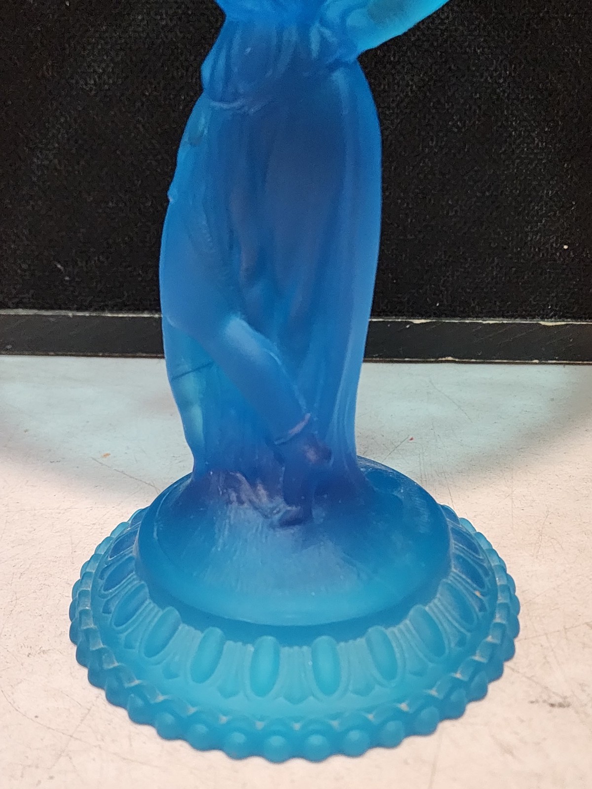 Vintage Fostoria Blue Glass Rebecca at The Well Large 13″ Centerpiece Bowl
