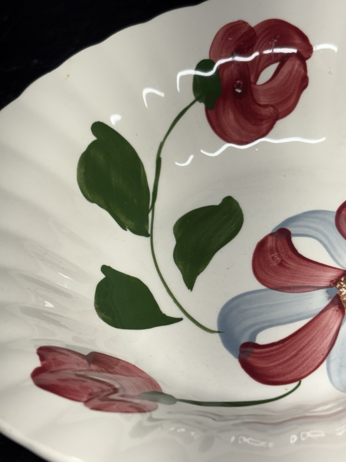 A Beautiful Vintage Blue Ridge Pottery Hand Painted 9” Bowl Floral Design USA