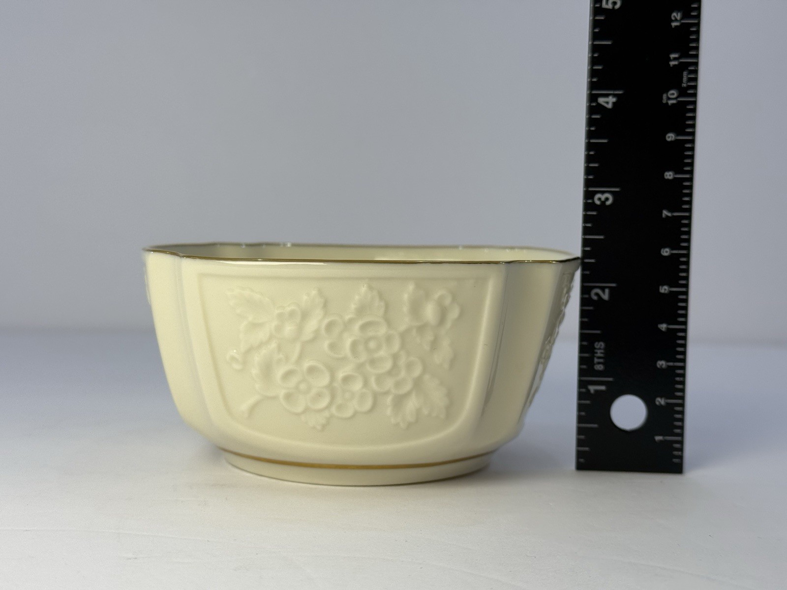 Vintage Lenox Ivory China 24K Gold Trim Grapevine Serving Bowl Candy Dish