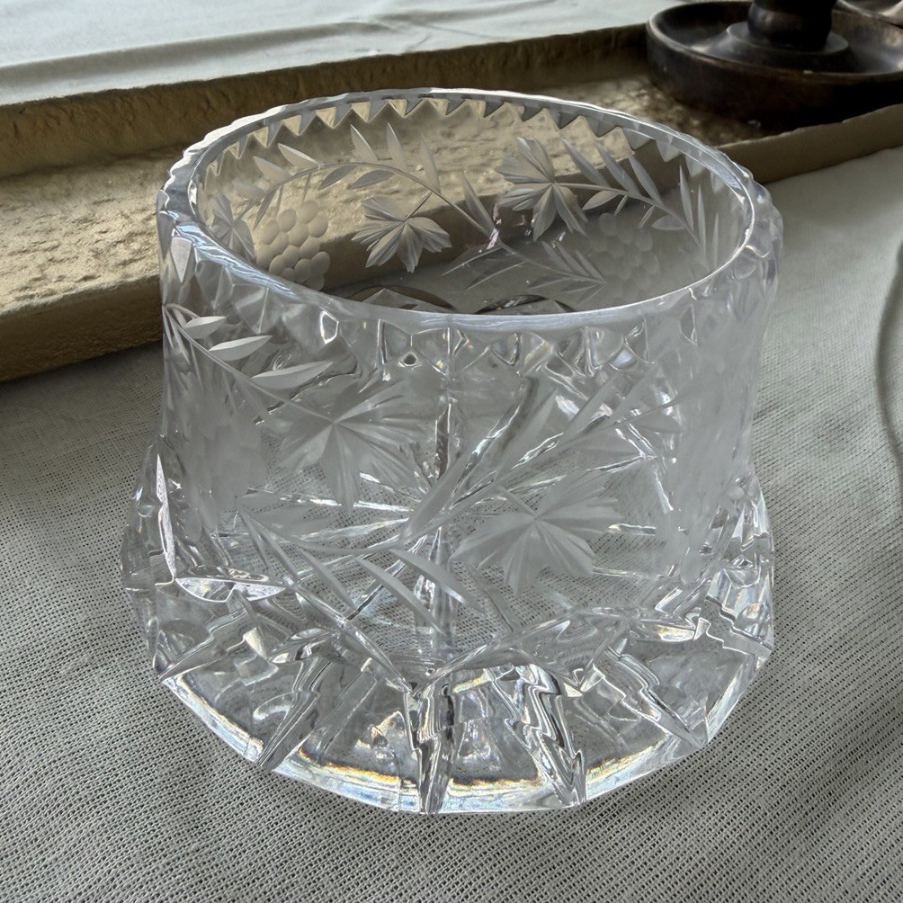 Clear Cut Crystal Glass Starburst Pattern Wine Bottle holder, crystal