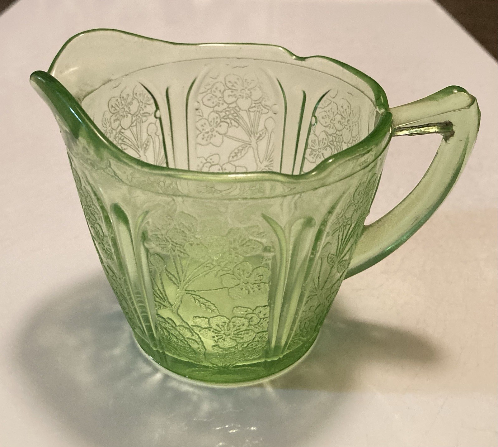 Depression Glass Green Creamer And Sugar Bowl Cherry Blossom Jeanette Glass Co.