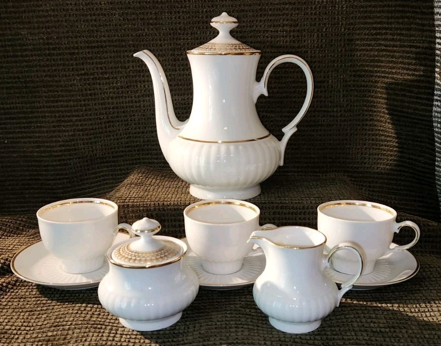 MITTERTEICH BAVARIA Gold Trimmed Porcelain Coffee Pot Sugar Creamer 3 Cups + Sc