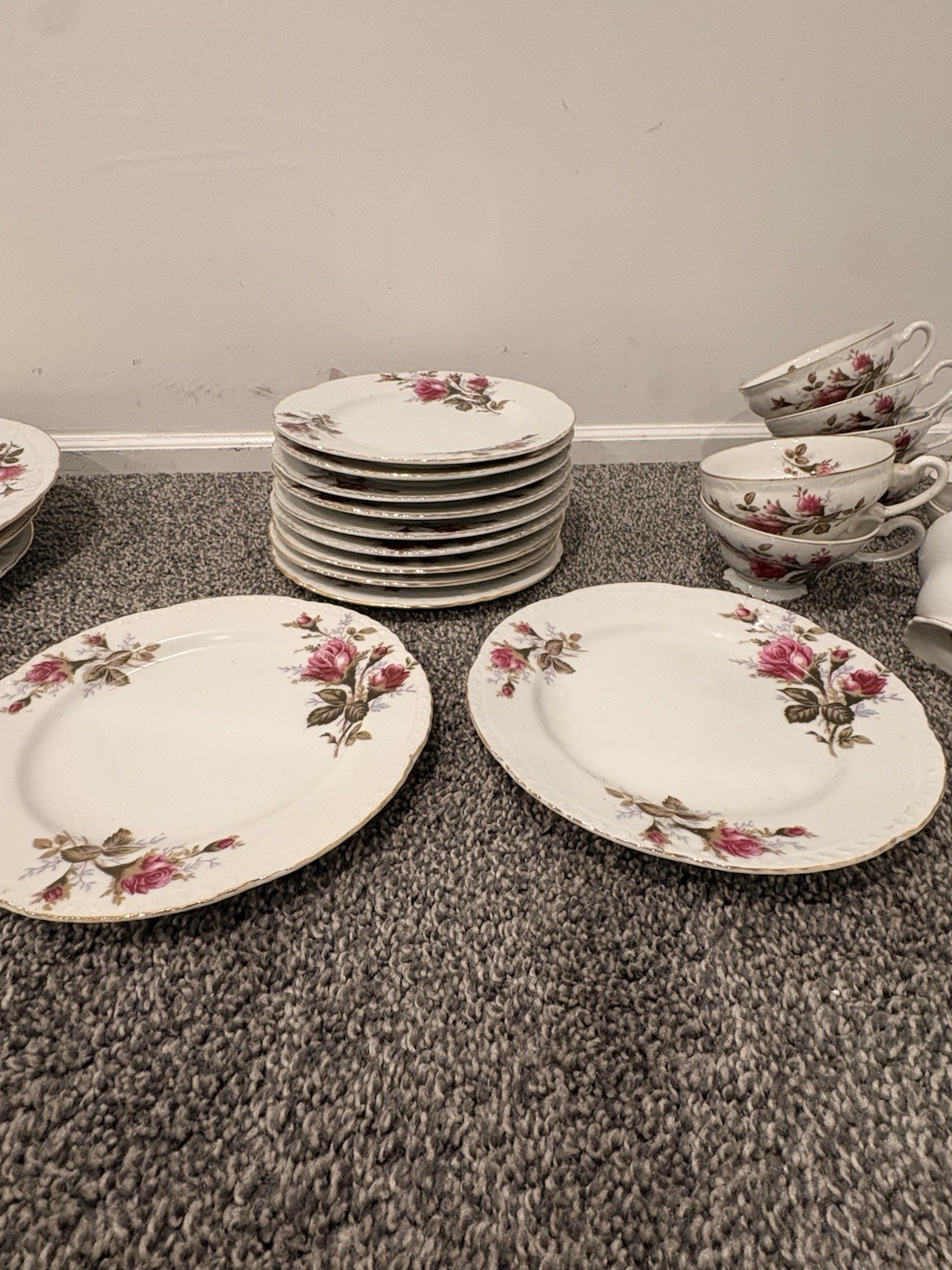 Unmarked Porcelain Floral Dinner Set White/Pink/Green w/ Gold Trim Teapot